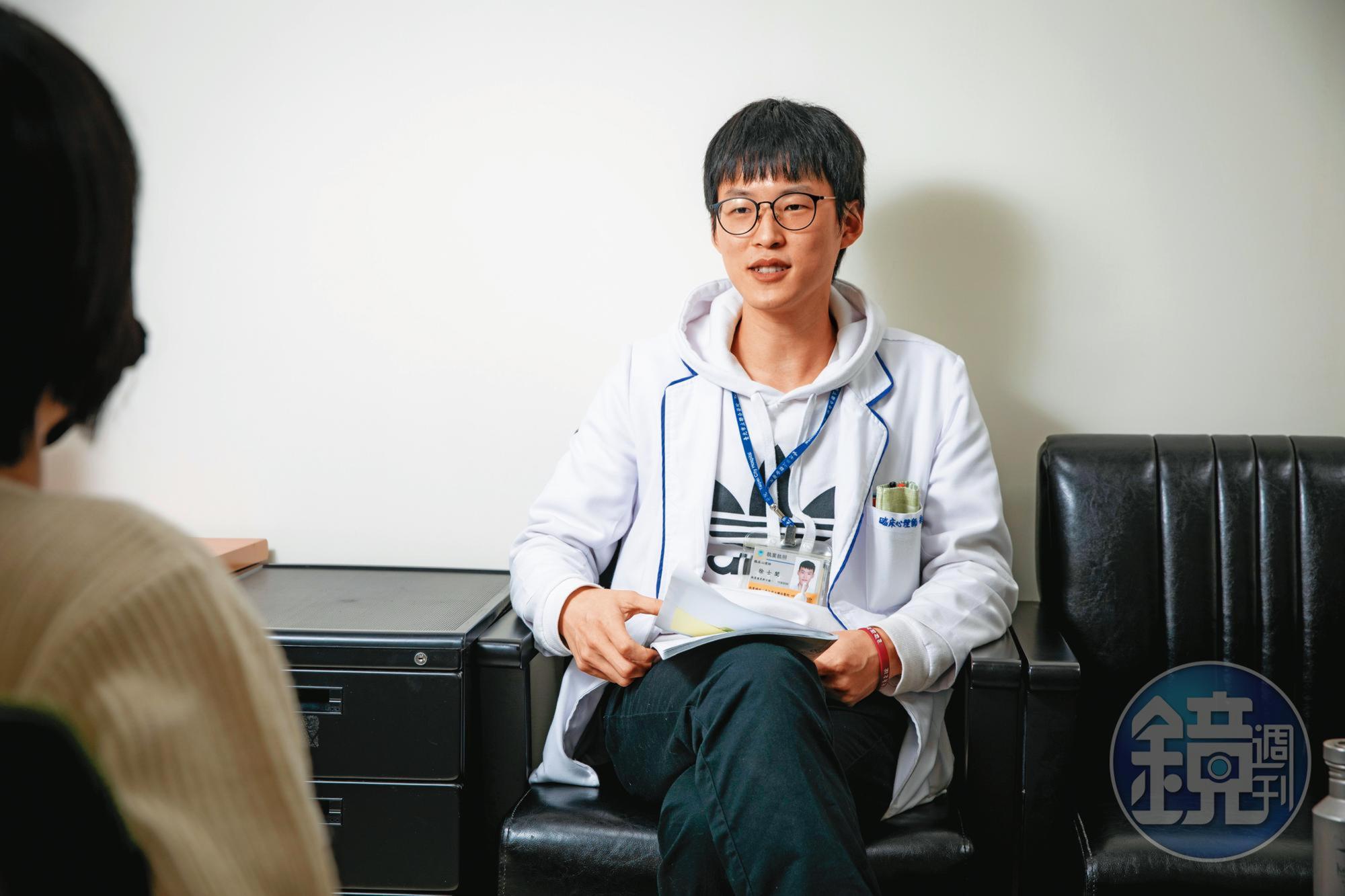 臨床心理師徐士閎帶領戒癮團體2年多,他坦言台灣對賭癮的研究確實不多。