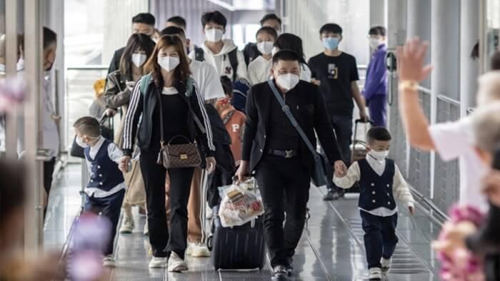 今年年初泰國官員熱烈歡迎陸客。(翻自tcijthai.com)