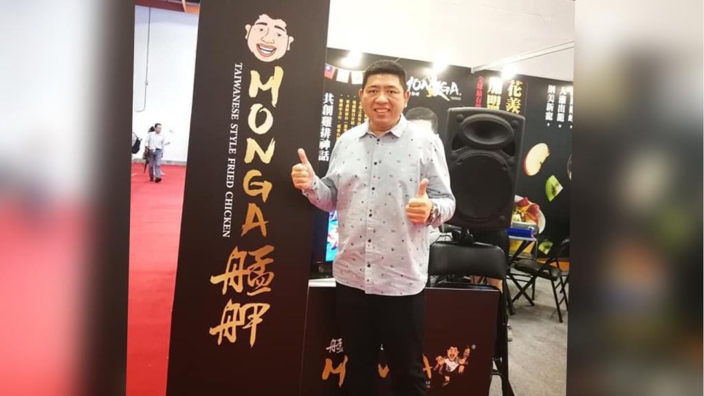 NONO曾投資艋舺雞排,讓品牌一度聲名大噪,後來因與股東理念不合退出經營。(翻攝自NONO臉書)