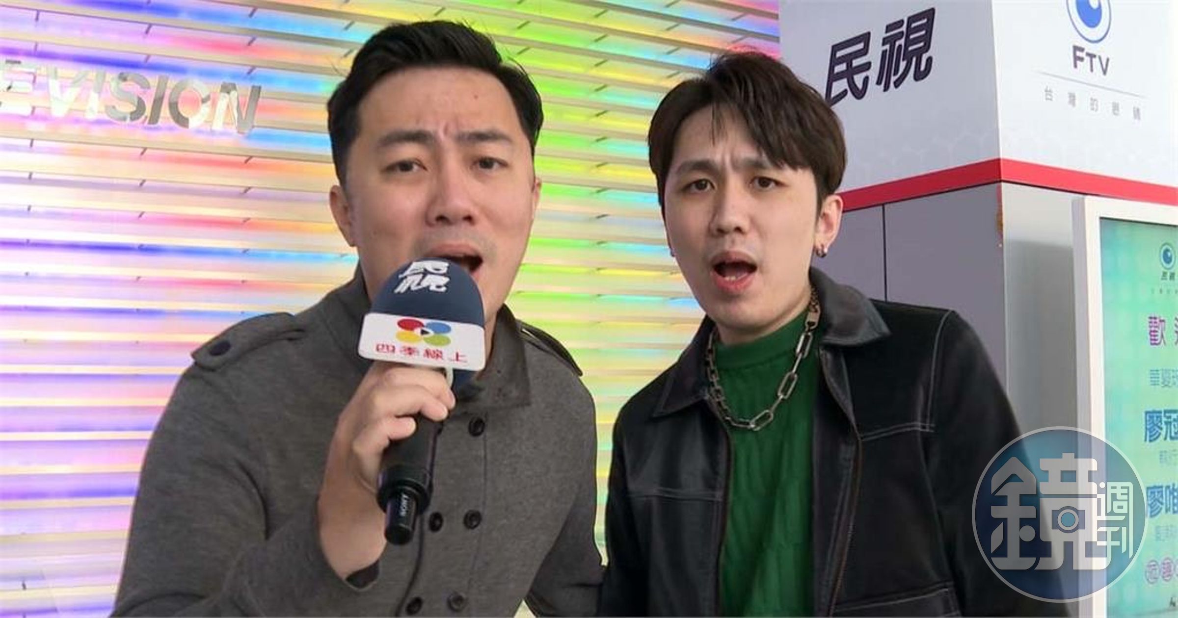 艾翔（右）日前來台到民視拜訪艾成（左）意外上節目。（翻攝臉書）