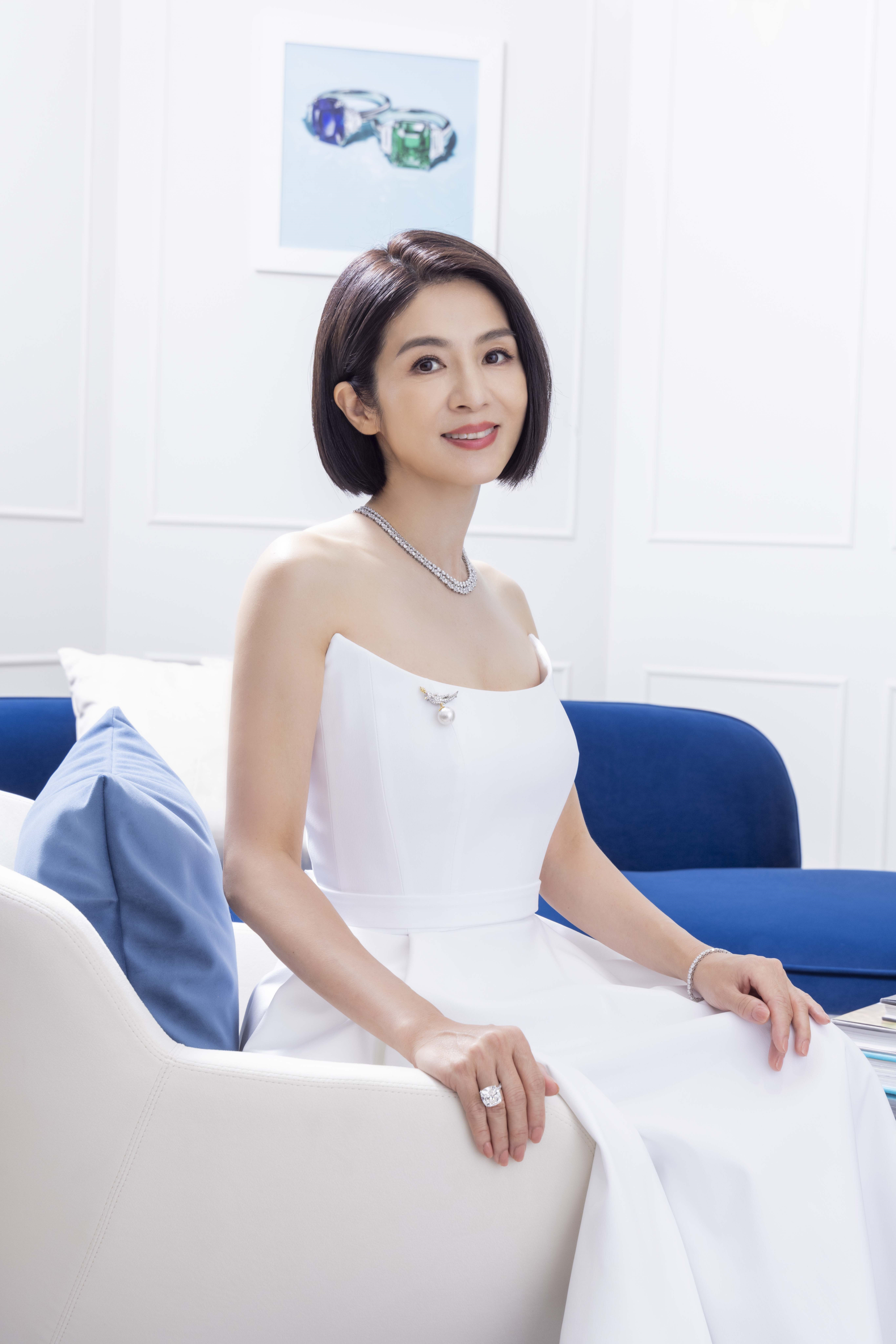 為了帶孩子方便戶外運動而剪了清爽短髮的楊采妮，透露自己最大的案子就是照顧孩子。（Tiffany & Co.提供）