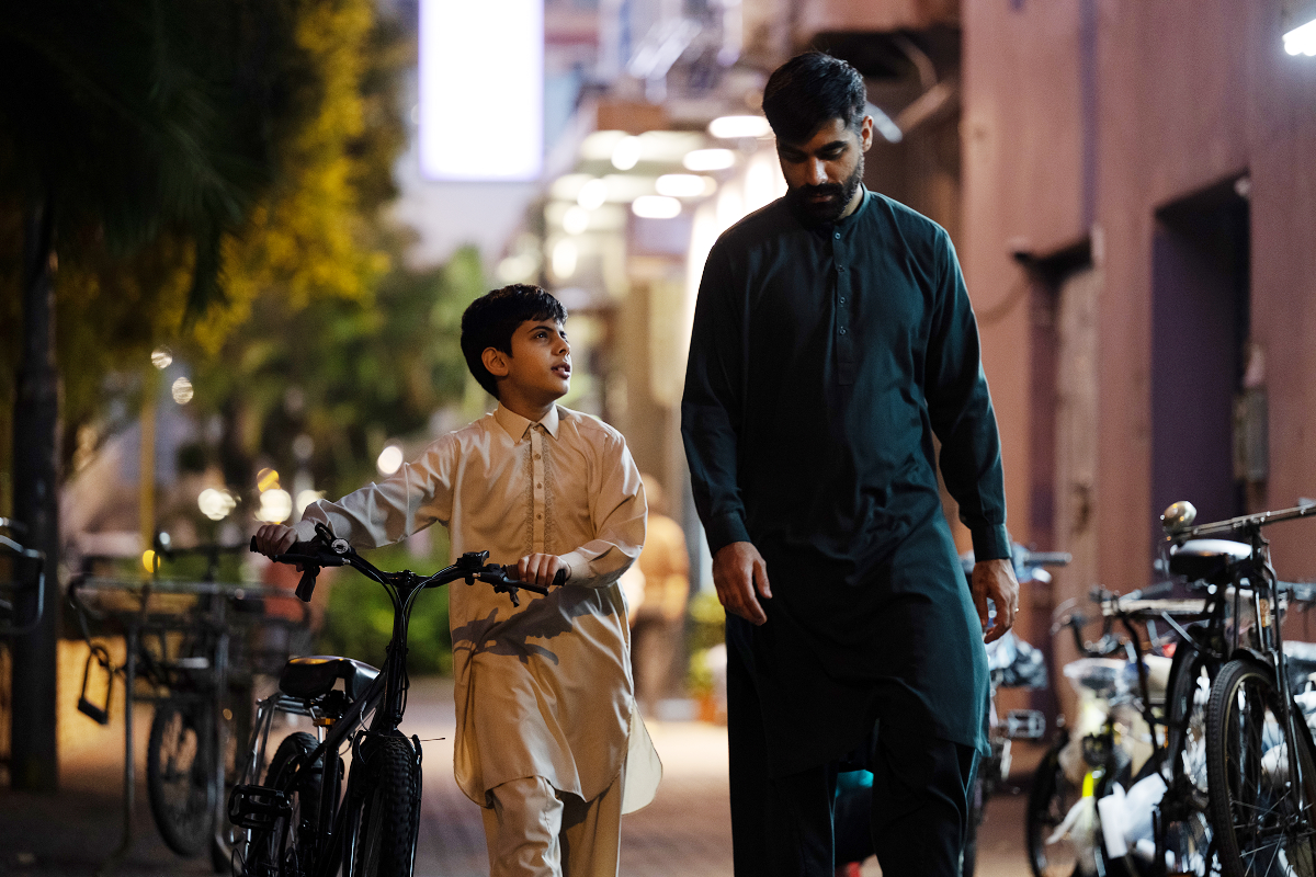 劉國瑞常以香港外地人為題材，例如《白日青春》聚焦巴基斯坦裔的難民家庭。（釆昌國際多媒體提供）