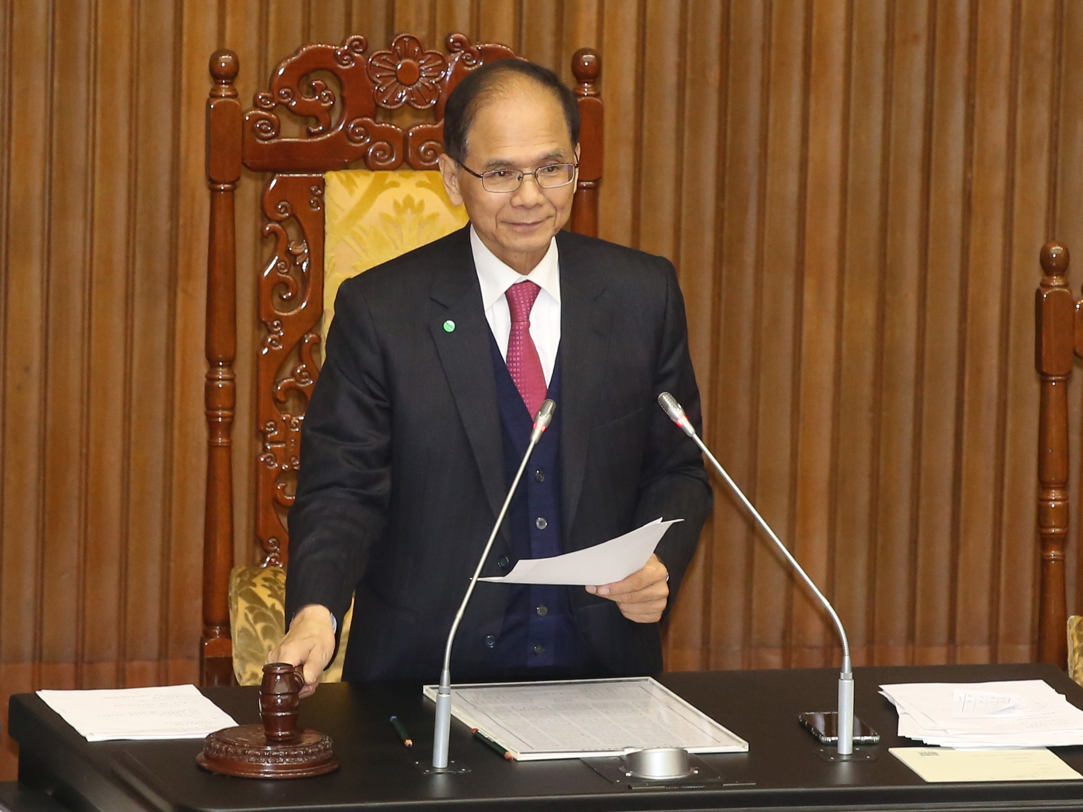 「普發6千現金」疫後特別預算案今天三讀通過，最快於4月6日開始發放。圖為立法院長游錫堃。（本刊資料照）