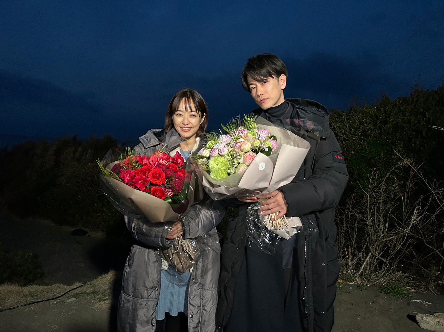 佐藤健、井上真央完結篇最後一幕令觀眾感動，但殺青時很開心。（翻攝《要是說了100萬次就好了》官方推特）