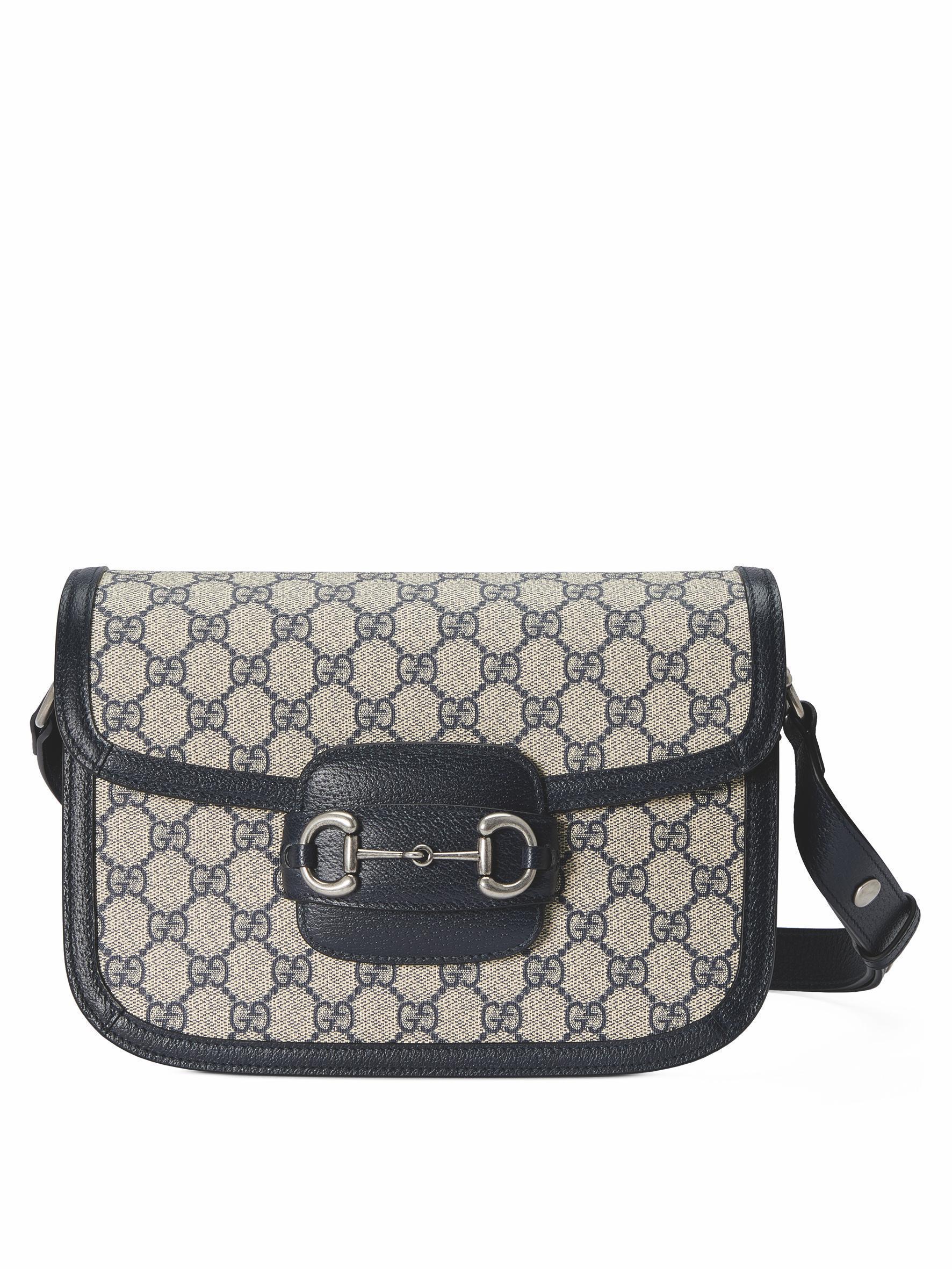 GUCCI Horsebit 1955系列GG小型肩背包，NT$96,600。（古馳提供）