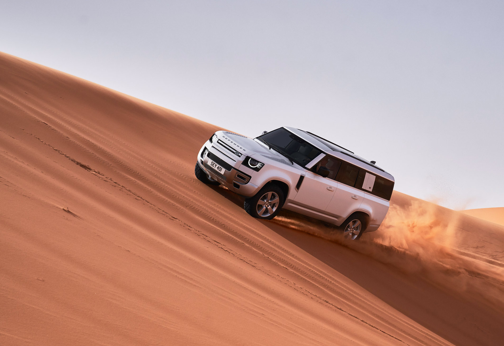 【新車登場】勢不可擋！LAND ROVER Defender 130 X P400