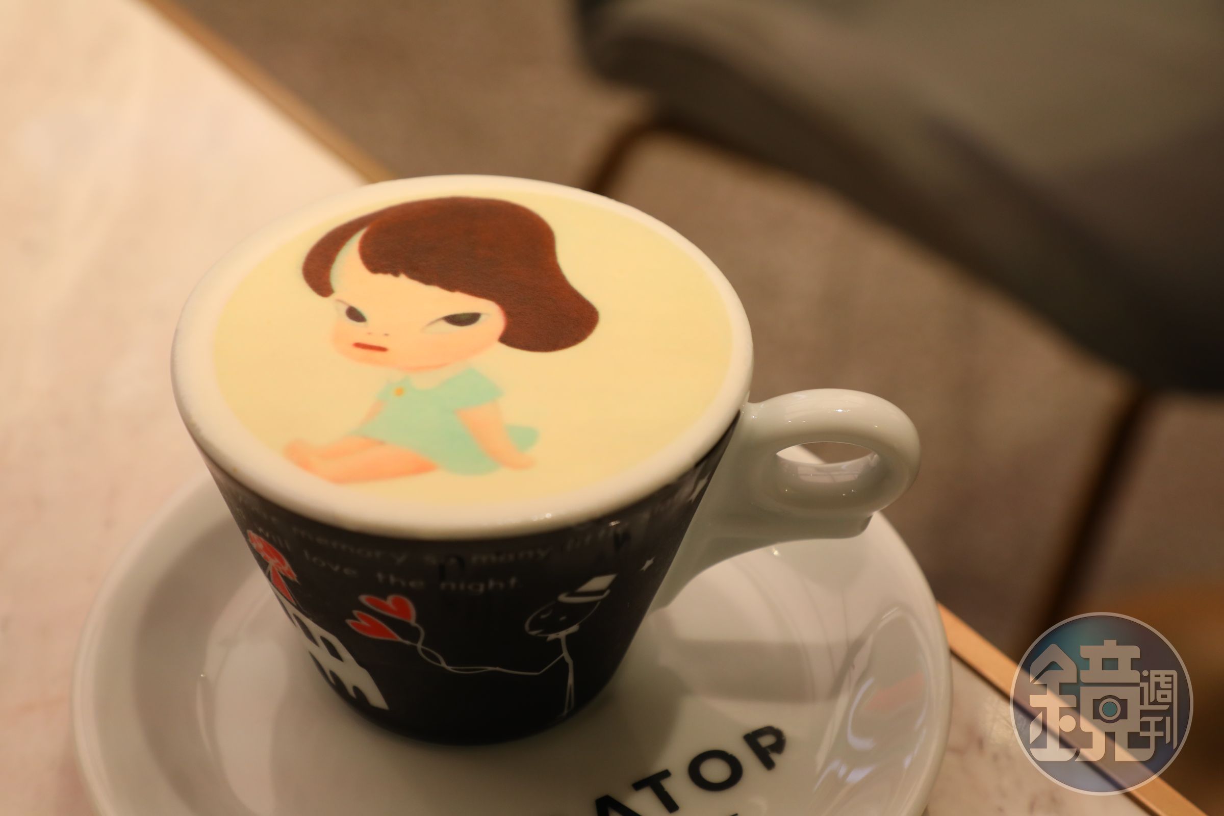 「CURATOR Art to Life」的藝術打印咖啡，可以用食用色素印上你想要的任何圖案。
