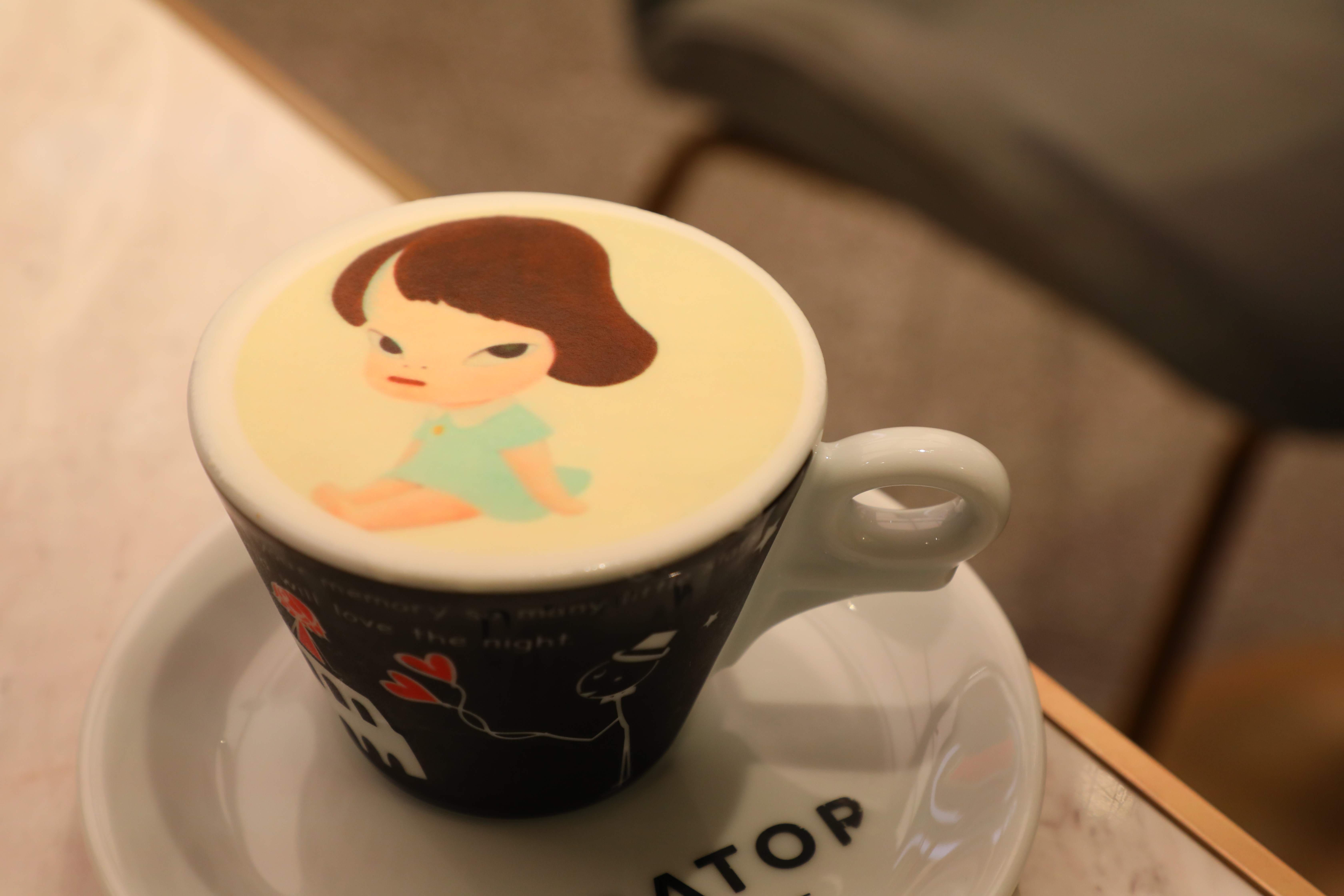 「CURATOR Art to Life」的藝術打印咖啡，可以用食用色素印上你想要的任何圖案。