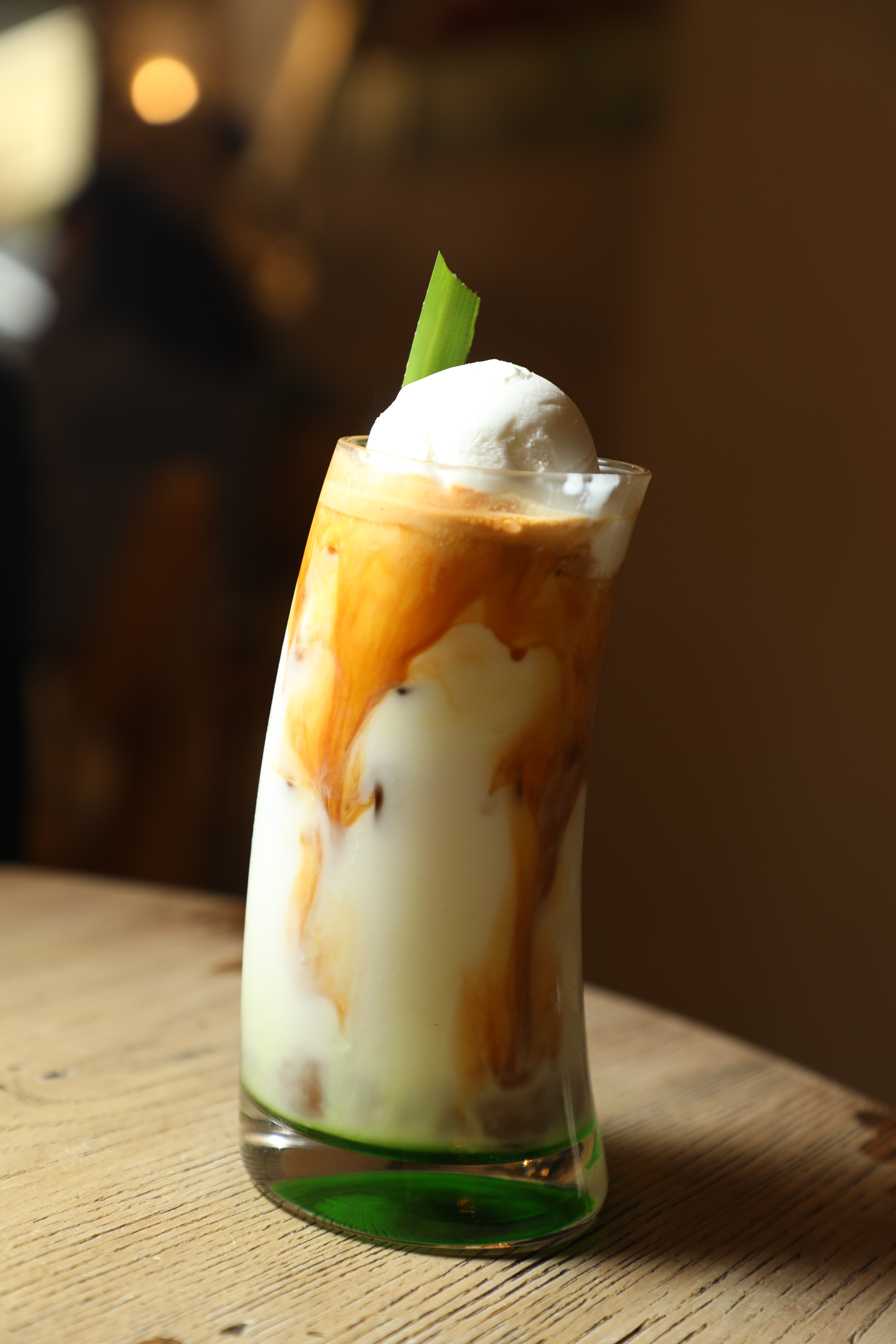 「斑蘭椰啡」的椰子味濃而不膩，清涼消暑。（港幣56元／杯）