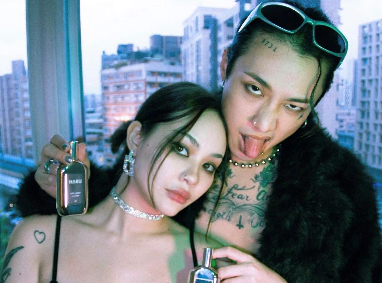 TRASH主唱阿夜女友傳懷孕,唱片公司證實即將當爸。(翻攝阿夜IG)