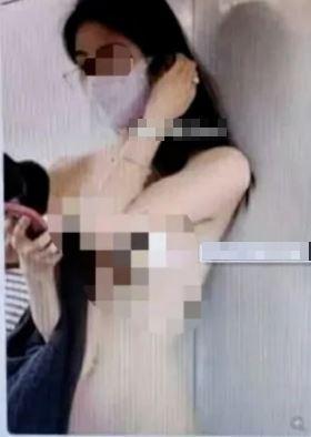 這個被AI軟體「脫光」的照片,在微博直接登上熱搜排行榜第一名。(翻攝微博)