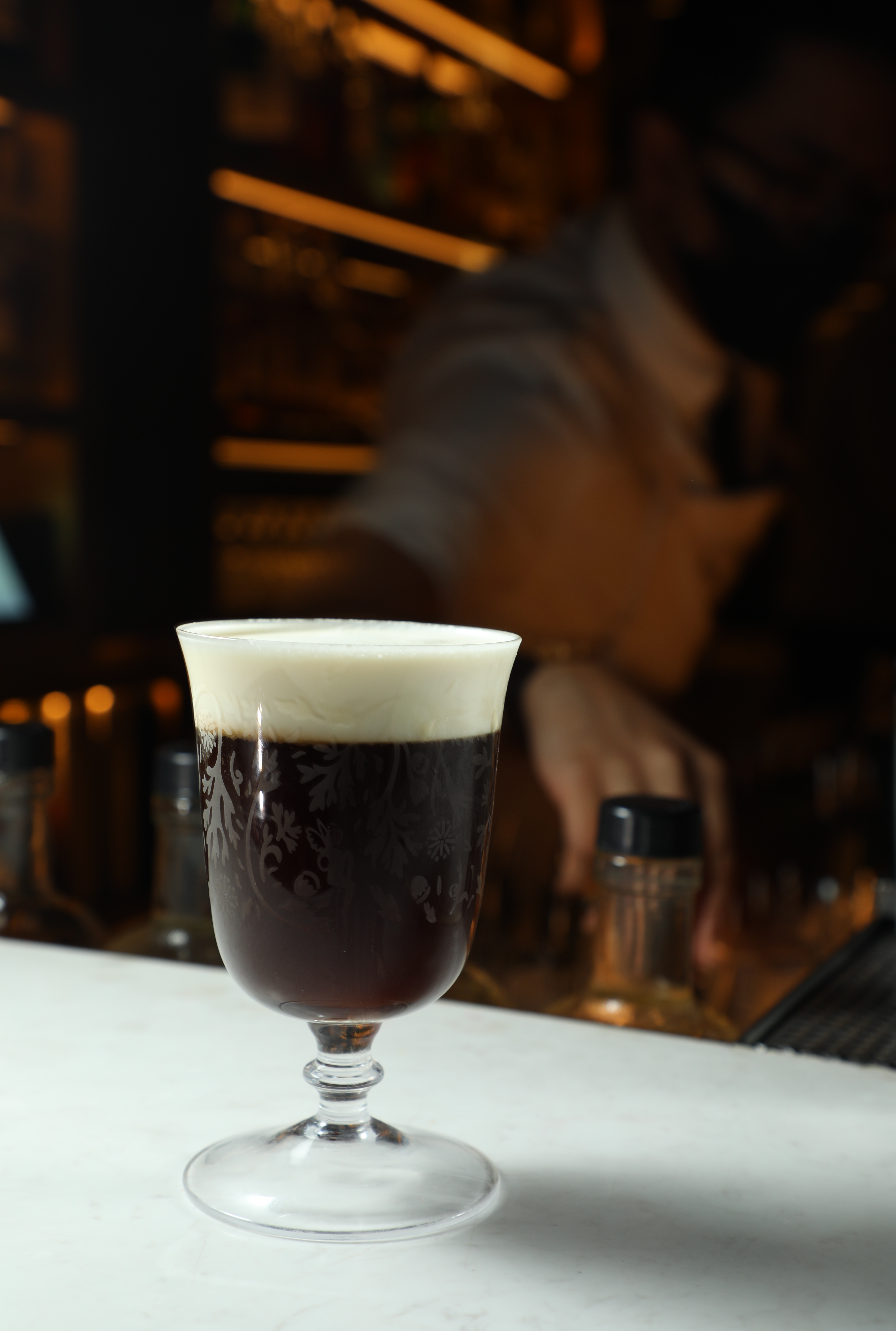 「Irish Coffee」奶泡細緻，酒感醇厚溫潤。（港幣120元／杯）