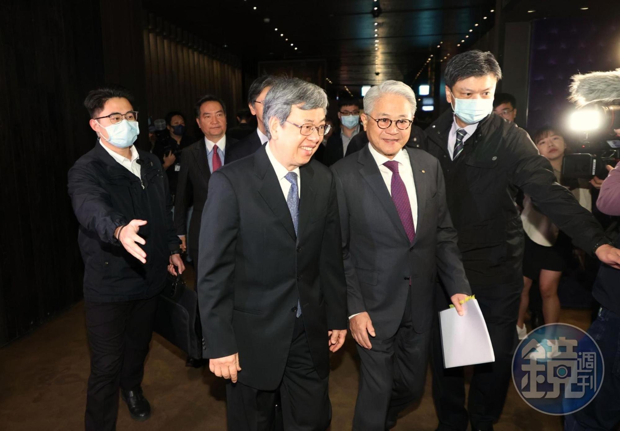 工商協進會今天和陳揆舉行工商早餐會,理事長吳東亮也是新光三越董事。