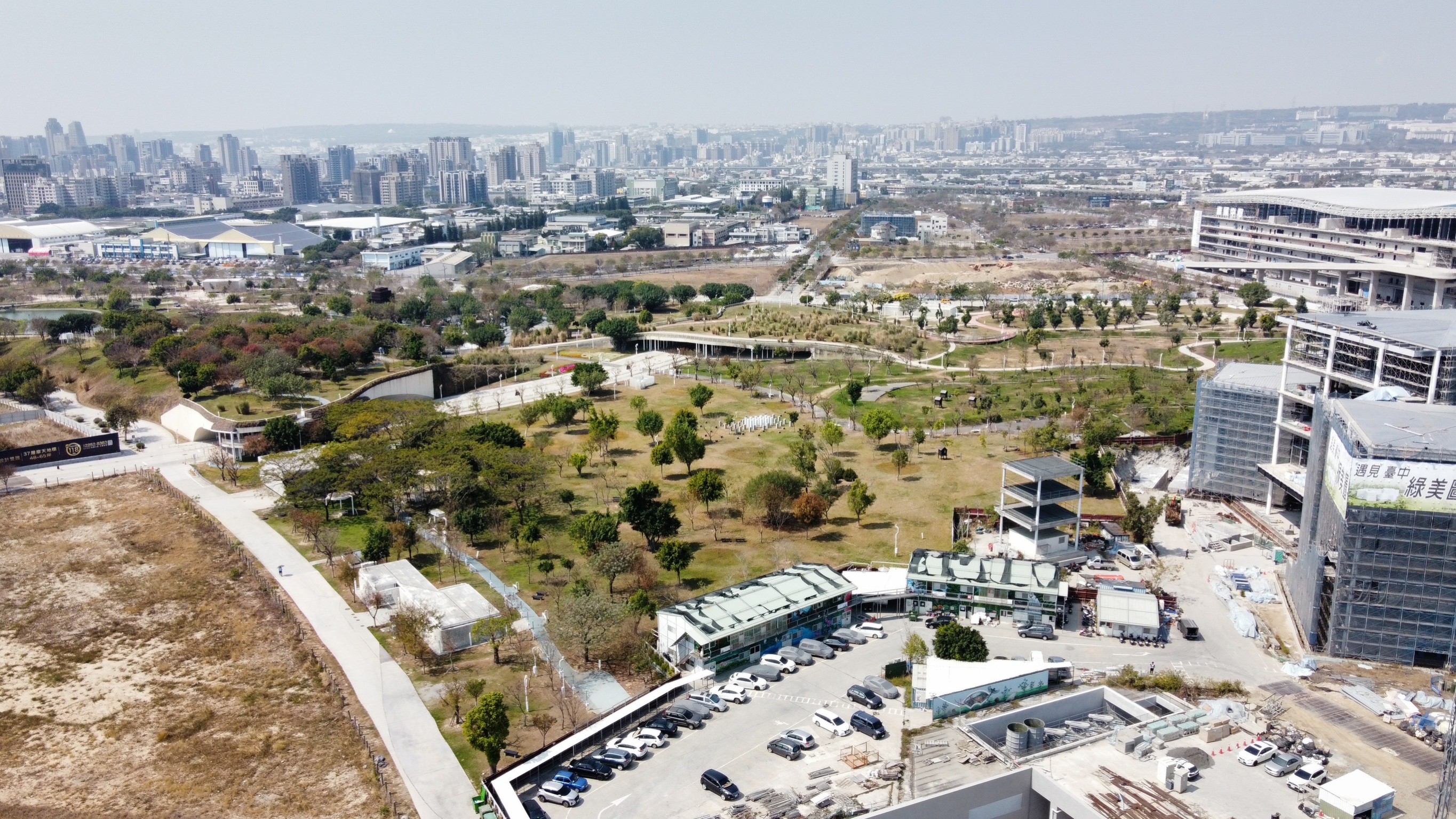 水湳經貿園區是台中市政府傾全力的發展重點，未來房價易漲難跌。
