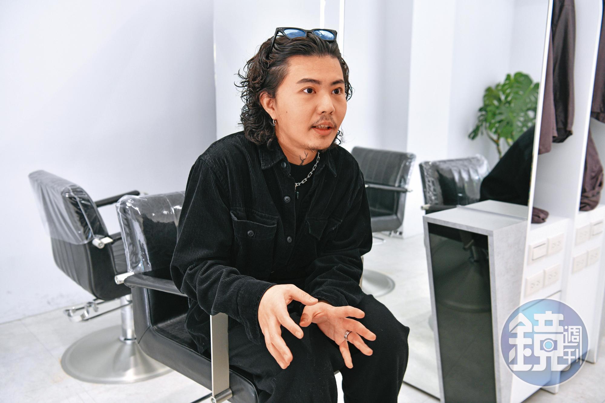 髮型設計師華爾特(圖)對張覺引的所作所為,至今仍無法原諒。