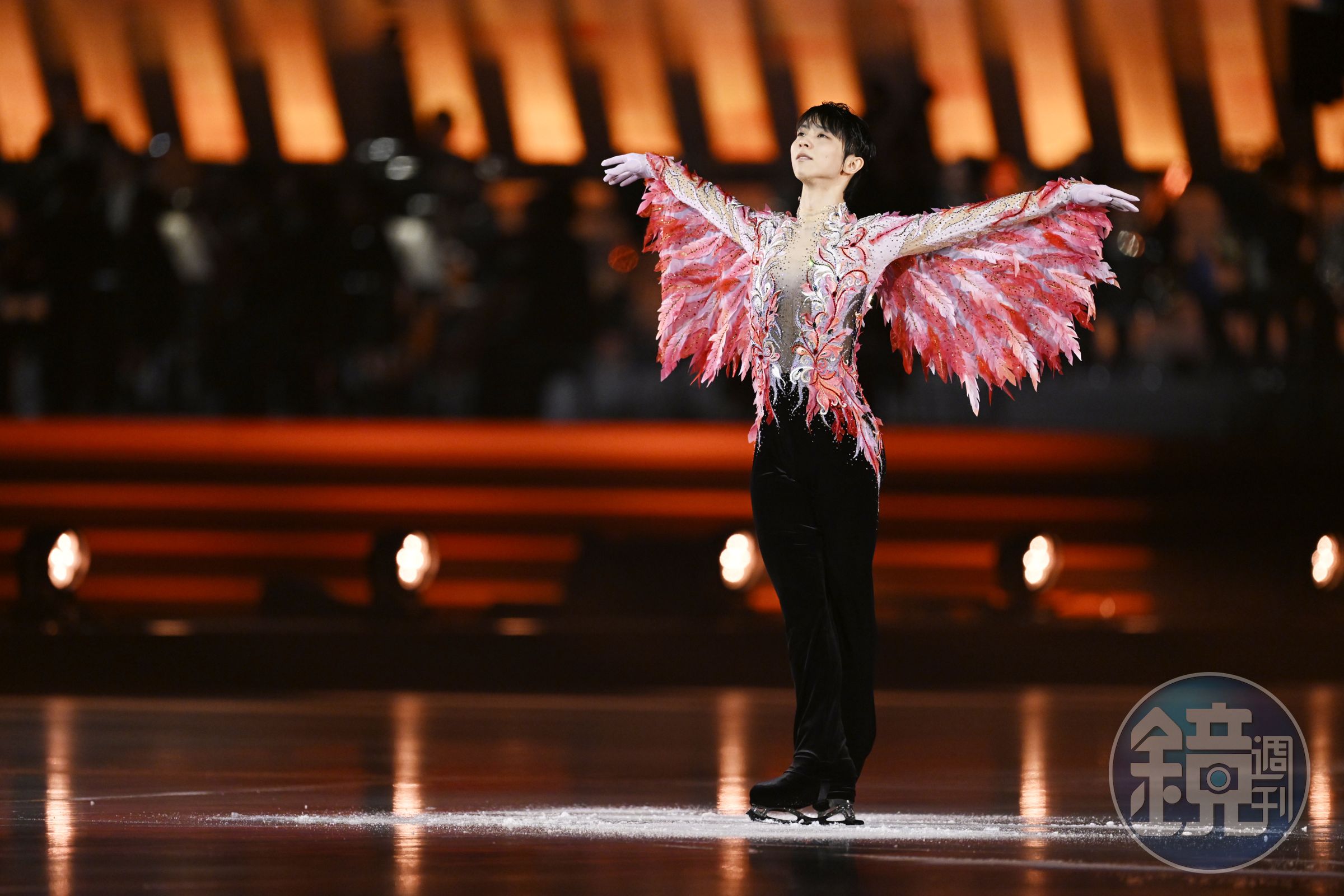 日本傳奇選手「花滑王子」羽生結弦紀錄片不只收錄了兩個半小時的震撼演出,更將向全球首度公開從未示人的獨家採訪畫面。(Disney+提供)