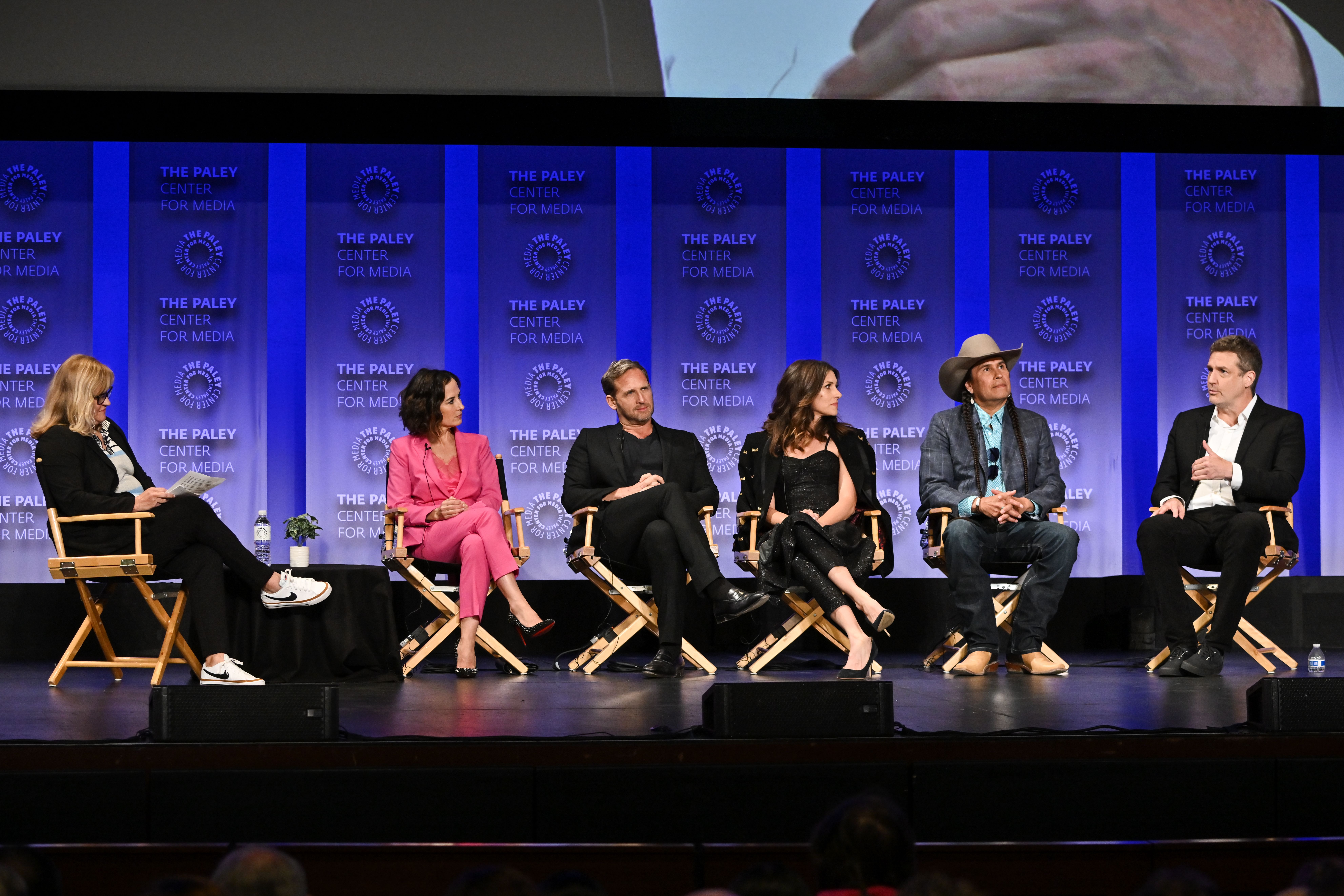 本來粉絲是衝著凱文科斯納等大咖花錢買票參加座談，結果當天出席的卻是另外一批人，堪稱是愚人節最應景的節目。（東方IC）