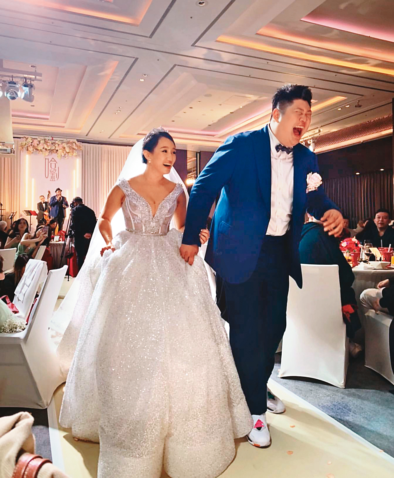哈孝遠和空姐瑄瑄結婚5年，老婆也因此成為通告藝人。（翻攝自liufanshiuan IG）