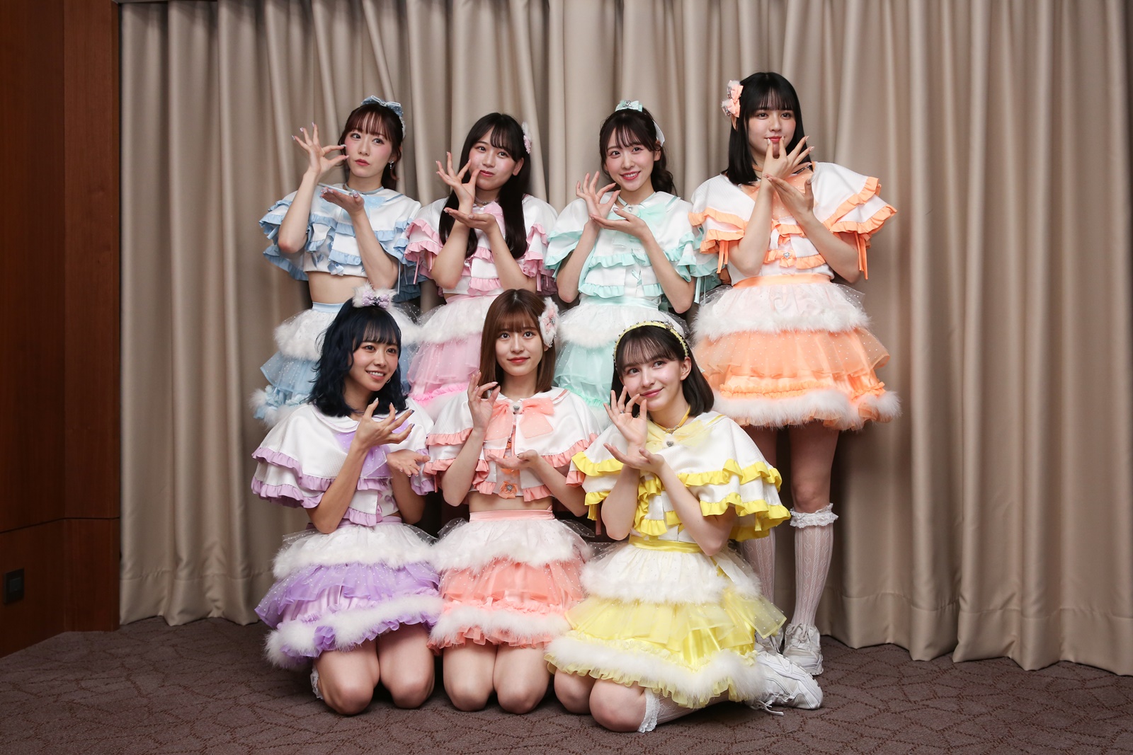 FRUITS ZIPPER要將她們的「新可愛」介紹給大家。