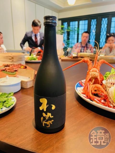 霧峰農會酒莊的「不染純米吟釀」，技術來自日本釀酒博士廣井忠夫。