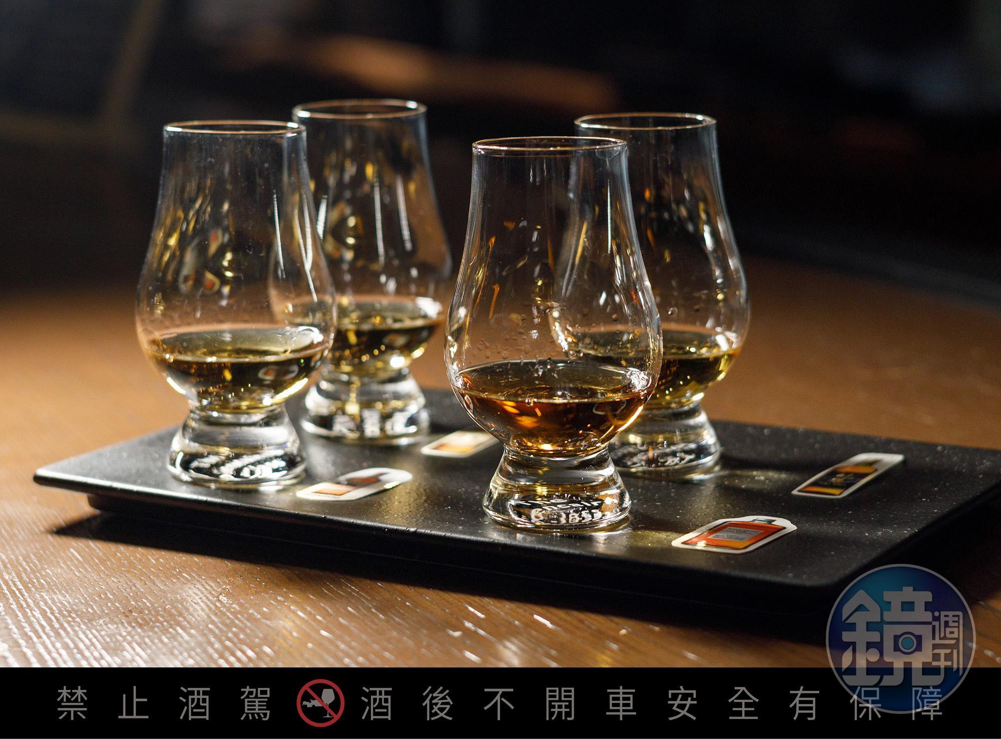 「Nikka Whiskey Flight Set」供應4款北海道余市蒸溜所釀造的威士忌。(10,450日圓/組,每杯40ml,約NT$2,456)