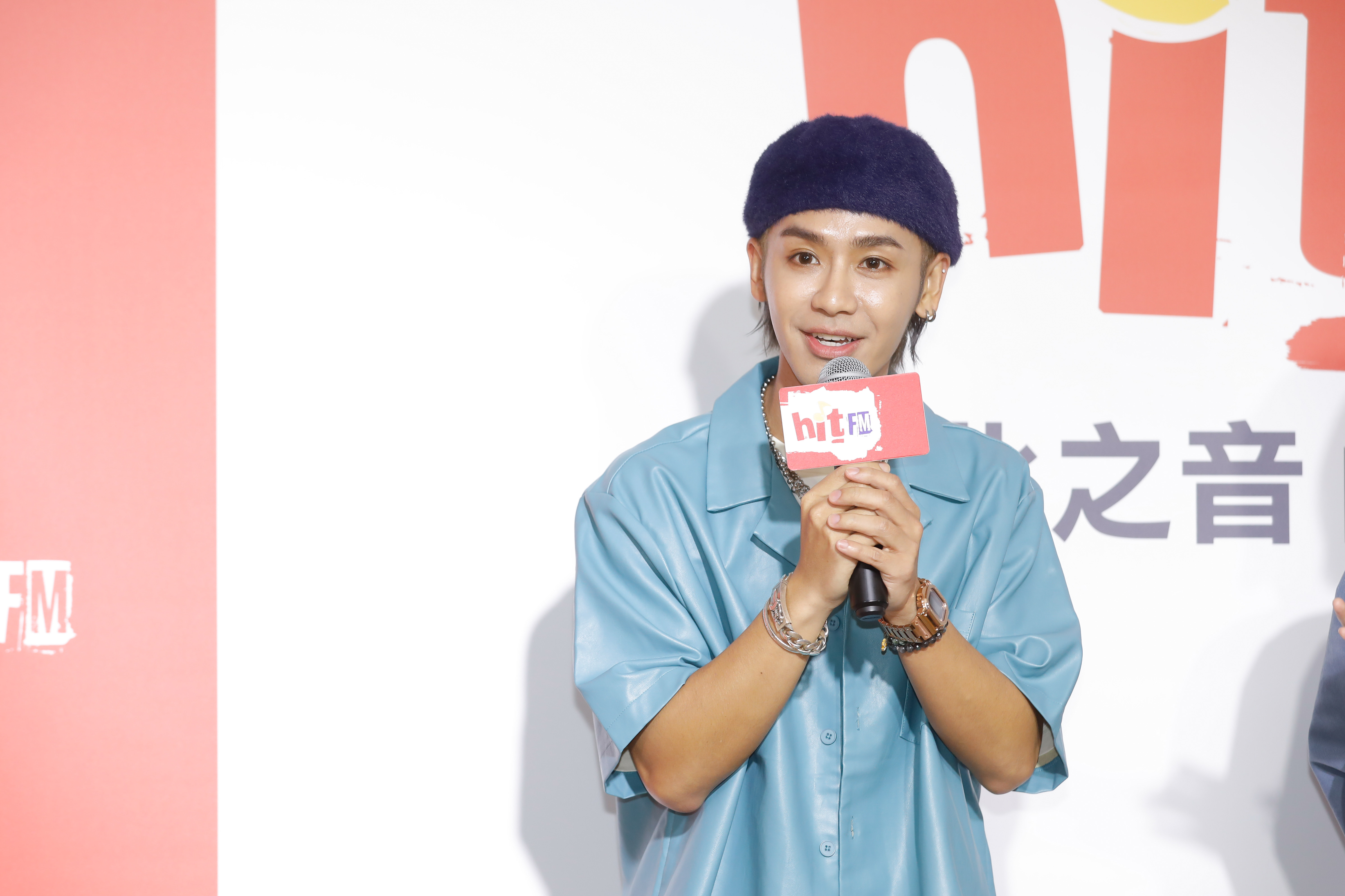 鼓鼓呂思緯睽違三年帶著第三張創作專輯《跳舞在米蘭》回歸樂壇。