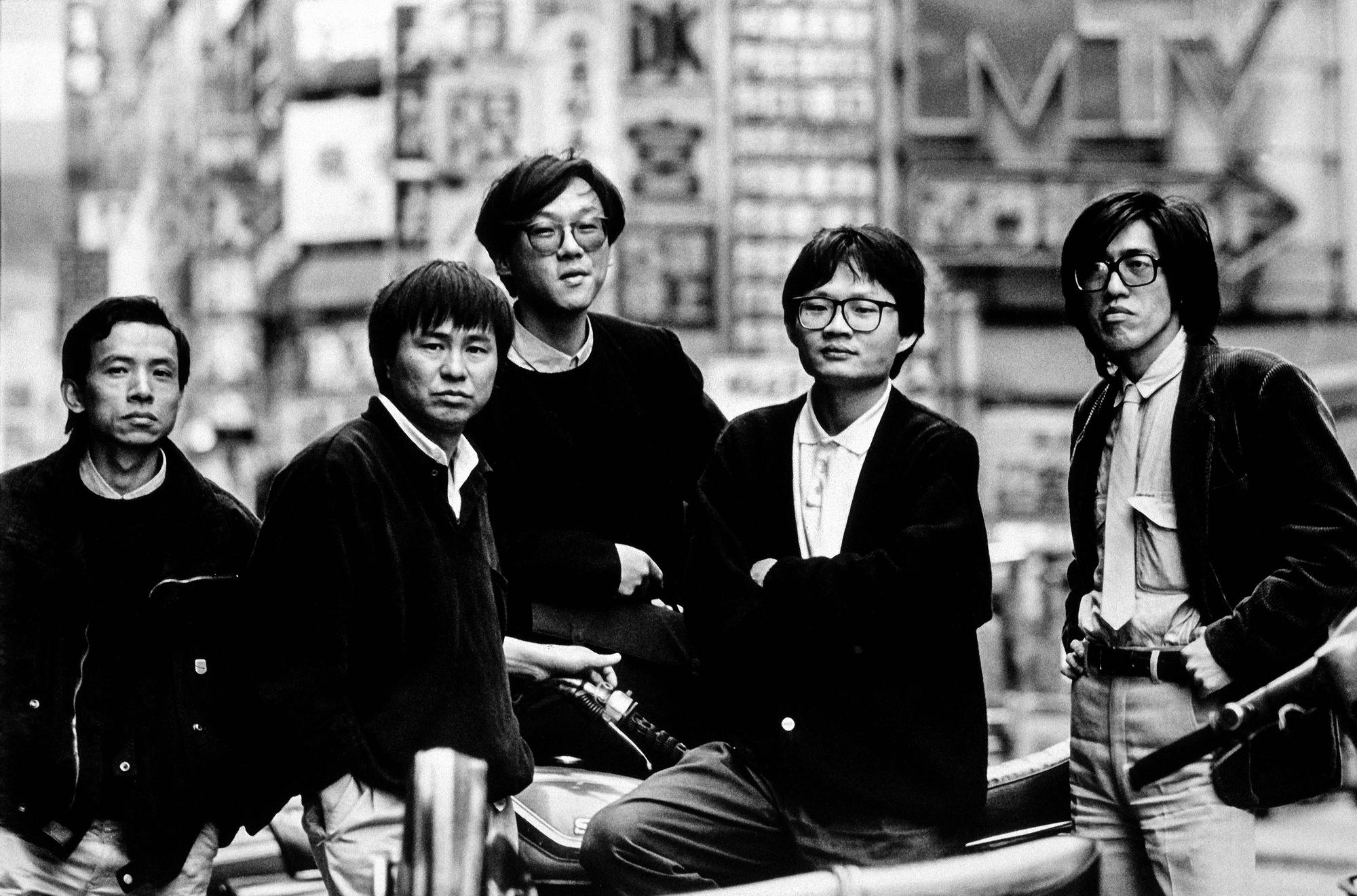 攝影師劉振祥拍下「電影合作社」成員吳念真（左起）、侯孝賢、楊德昌、陳國富、詹宏志的珍貴合照。（劉振祥攝，台北電影節提供）