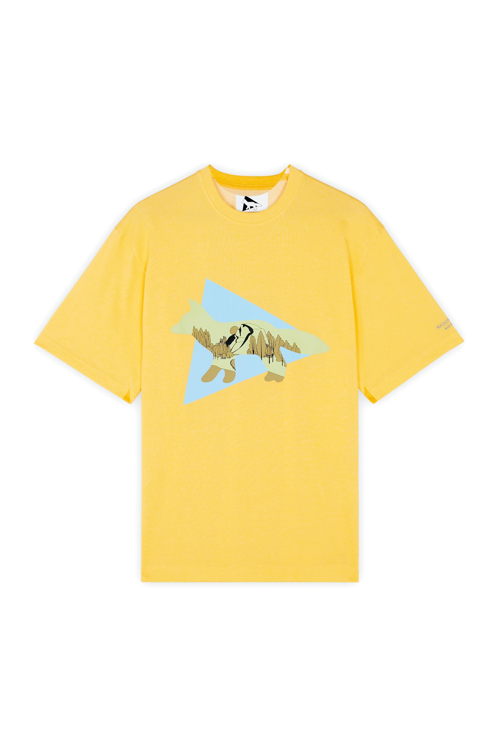 鵝黃色聯名Logo T-shirt 價格店洽 （Maison Kitsuné提供） 