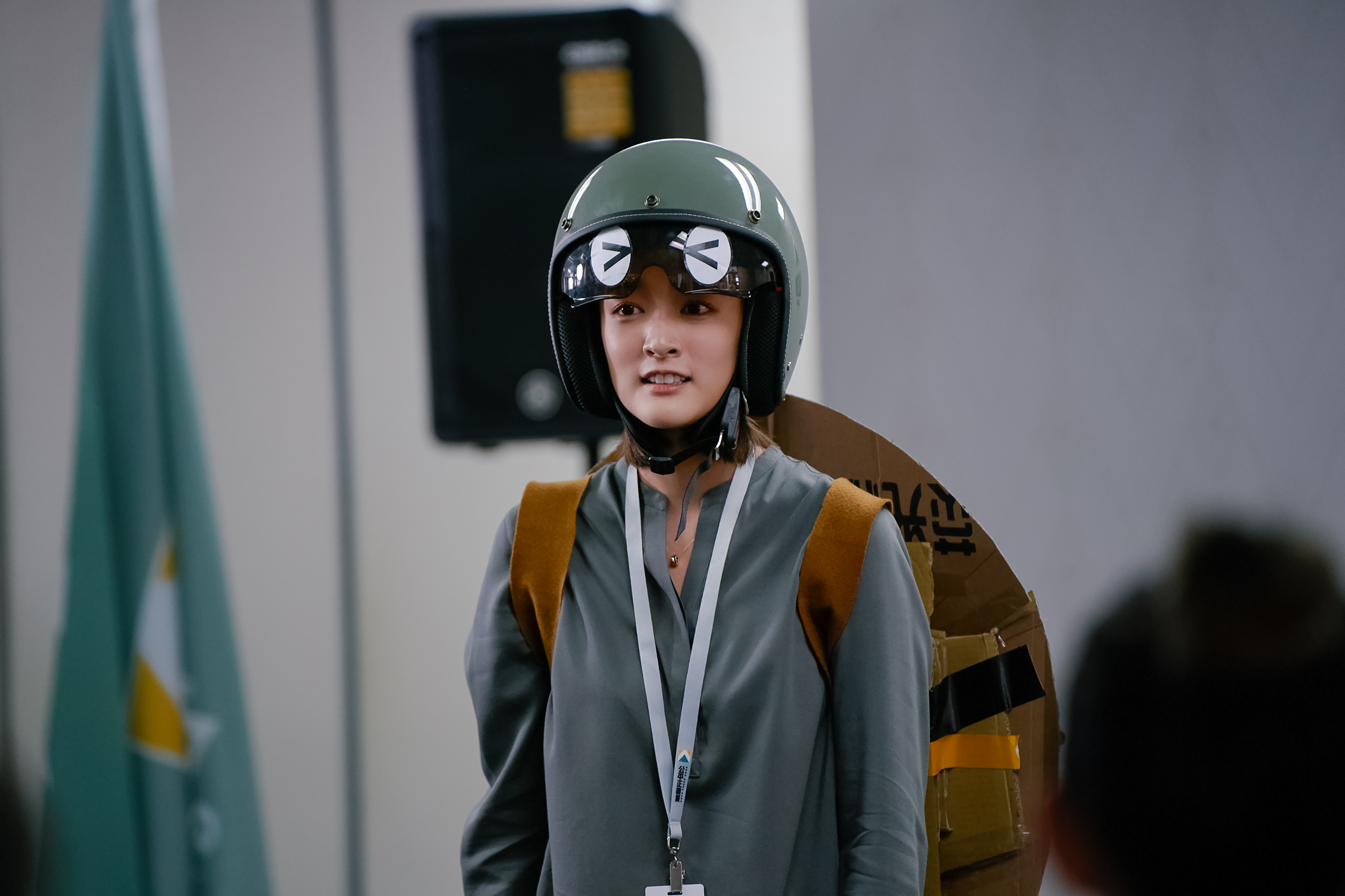 王淨在劇中為詮釋幕僚犧牲喬裝扮演海龜。（Netflix提供）