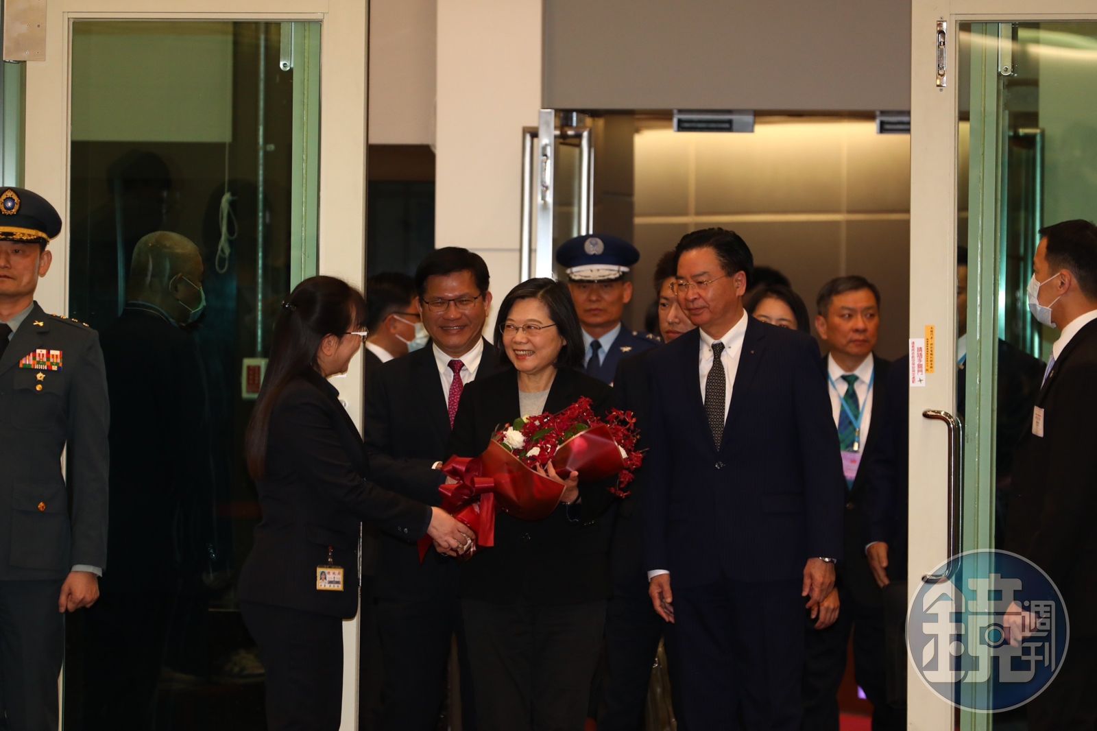 結束民主夥伴共榮之旅返台蔡英文：台灣絕對不會受打壓屈服- 鏡週刊Mirror Media