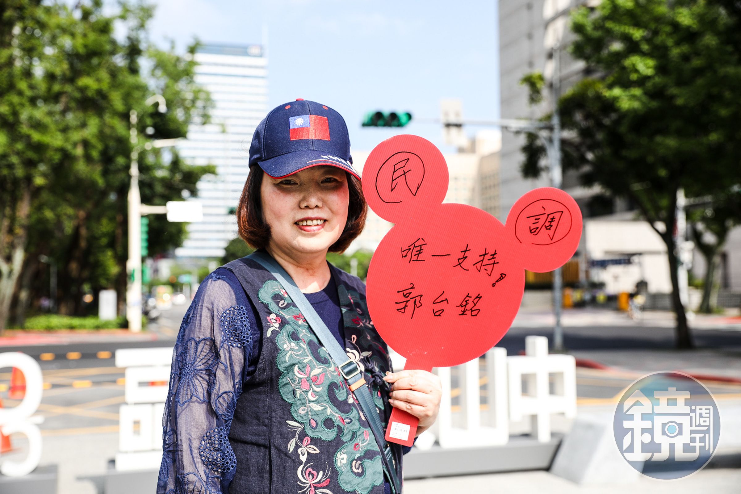 活動發起人裴小姐表示,郭台銘以「和平」作政治理念基礎,能幫助發展台灣經濟,提升百姓的生活品質。