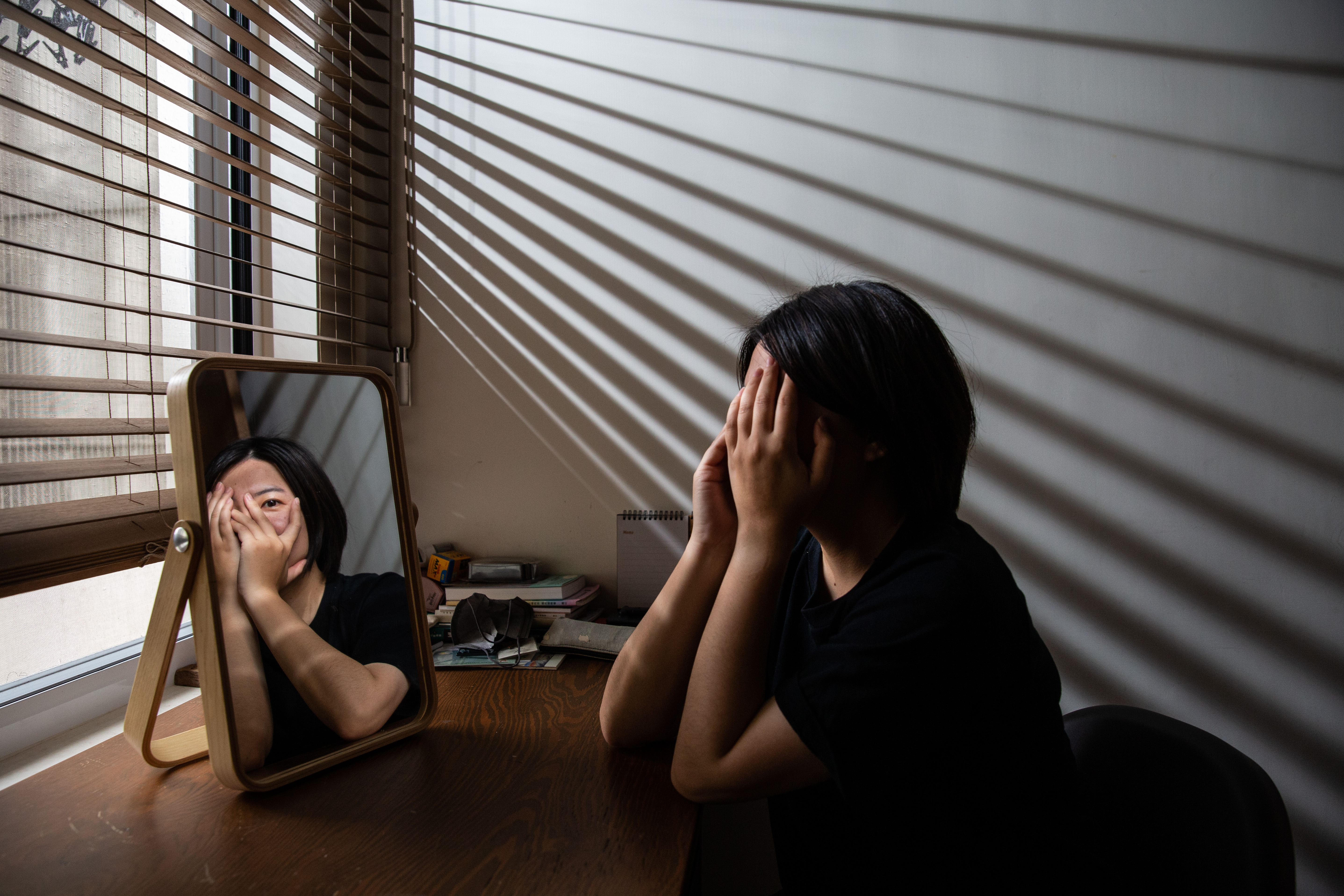 滿足情欲需求，外貌和身材是先決條件，在血淋淋的競爭市場中，「外貌是一種籌碼，會改變多事。」