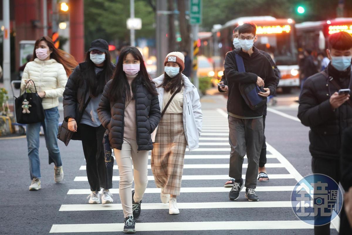 今天全台天氣穩定,儘管白天暖如夏,但早晚仍涼,請民眾注意天氣變化。(本刊資料照)
