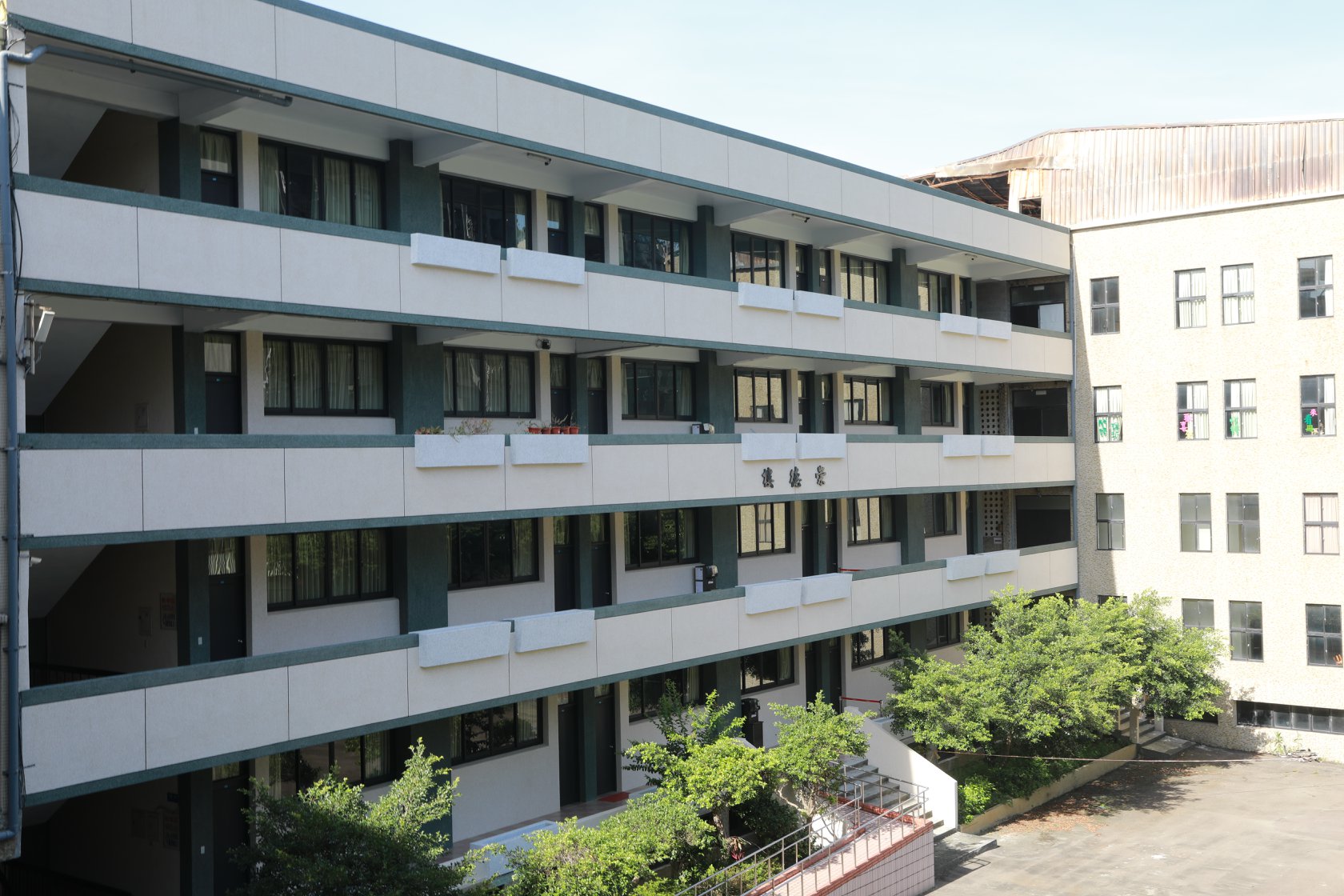 私立文德女中是北市內湖區的老字號私校，不過近日傳出停招消息。（翻攝自文德女中粉絲團）