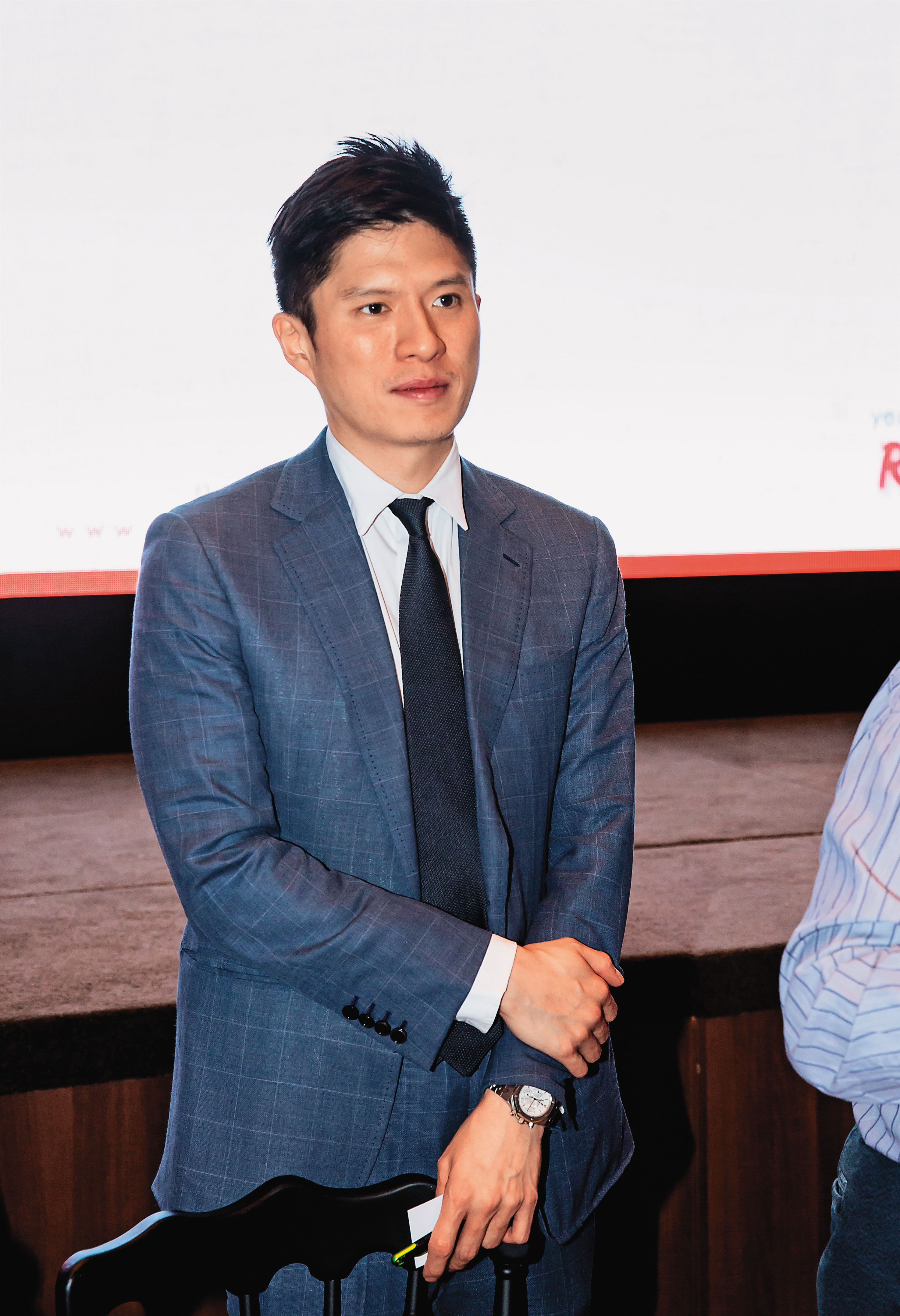 徐若瑄前男友、毛巾小開賀錫敬是房思瑜緋聞對象之一。