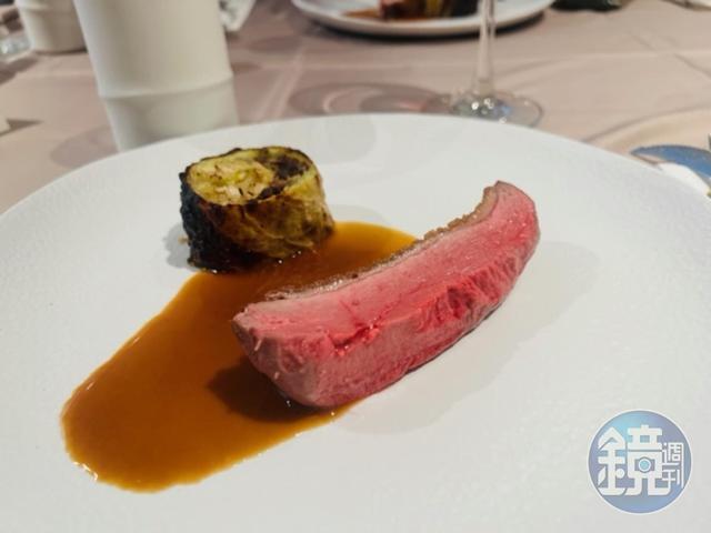 跟想像完全不同的「冬菜鴨」,是法菜與台灣小吃的創意結合。