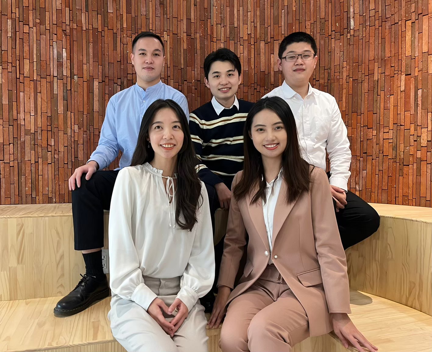 信義房屋是國內首度有不動產業者，針對總公司幕僚單位推出專屬的儲備幹部人才培養計畫。圖為第一屆MA。（信義房屋提供）