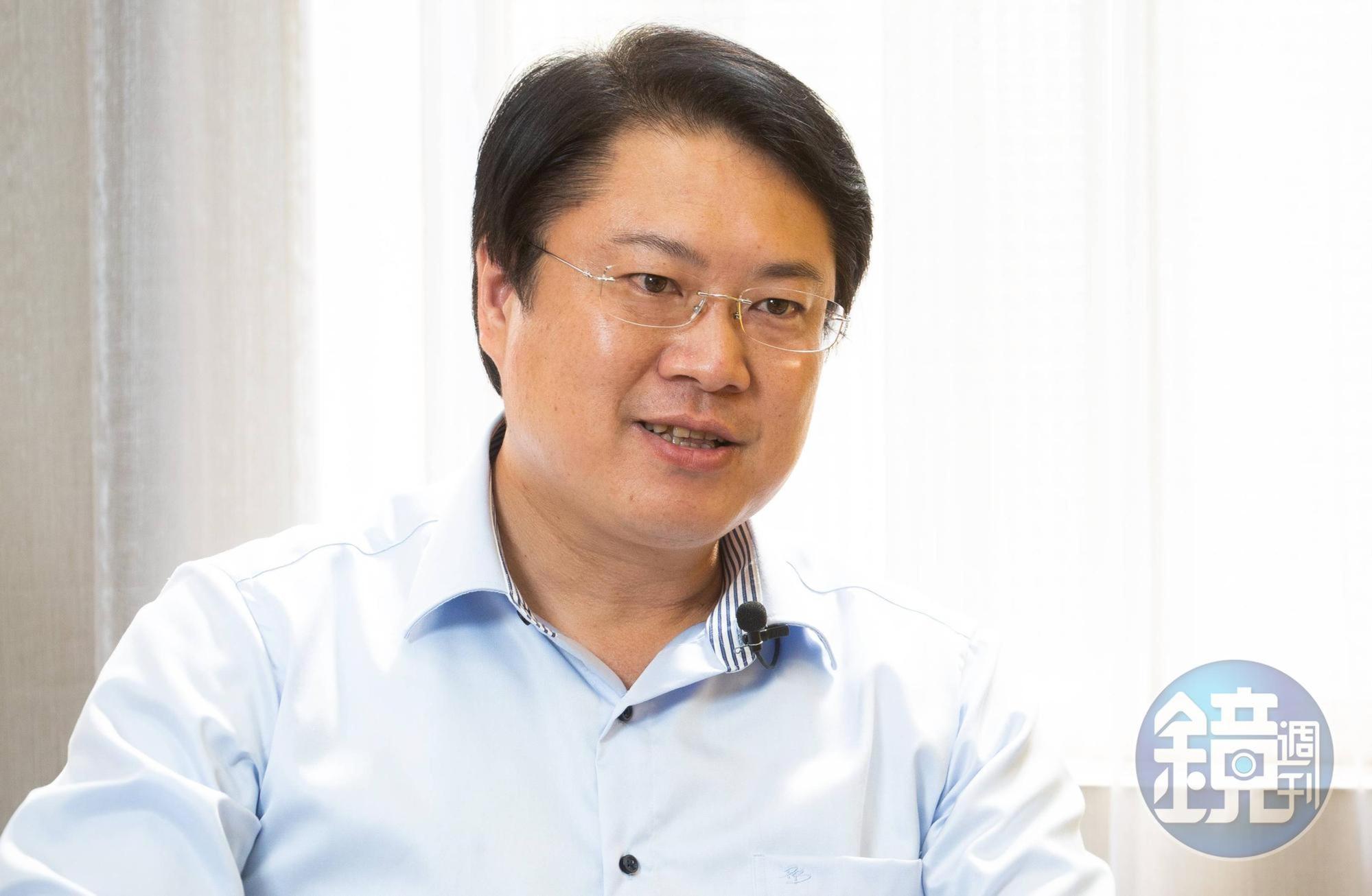 林右昌透露，自己直到38歲才買下第一間房子，「說實在的，在台北市我也買不起房子」。（本刊資料照）
