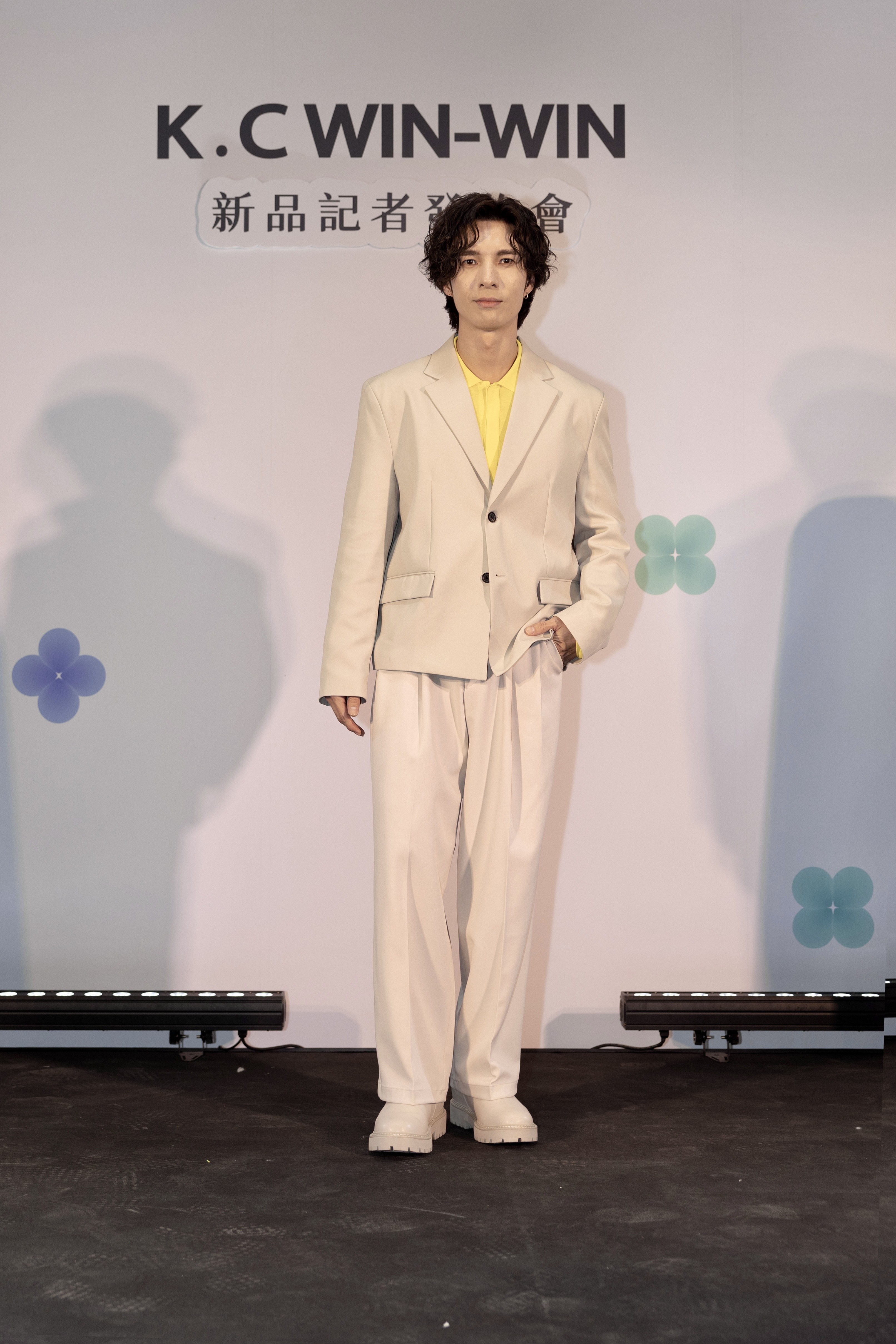 陳勢安直言也是情侶間的小情趣,一起敷面膜。(K.C WIN-WIN提供)