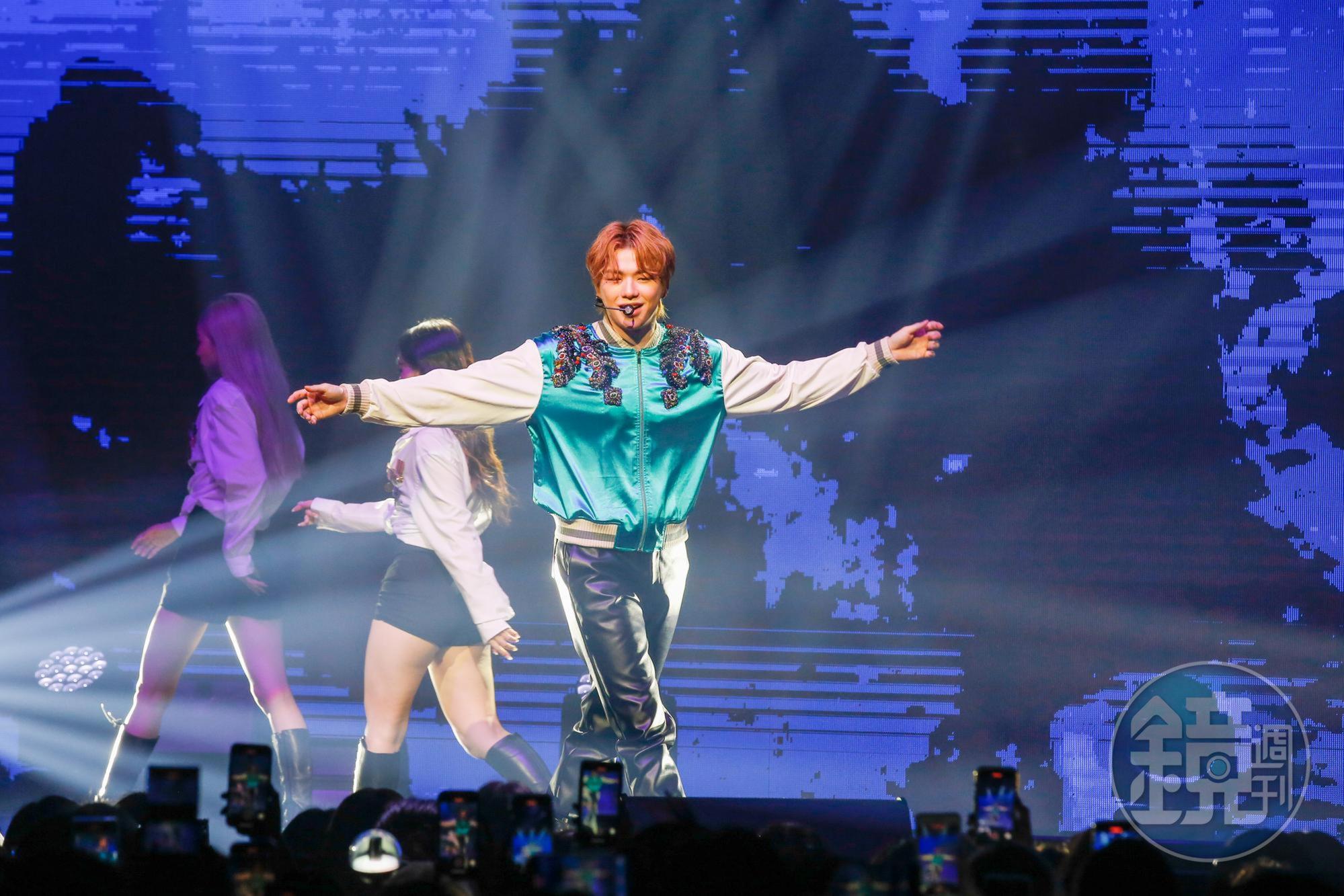姜丹尼爾周四晚間在新北Zepp New Taipei舉行演唱會，這也是他世巡亞洲場的末站。