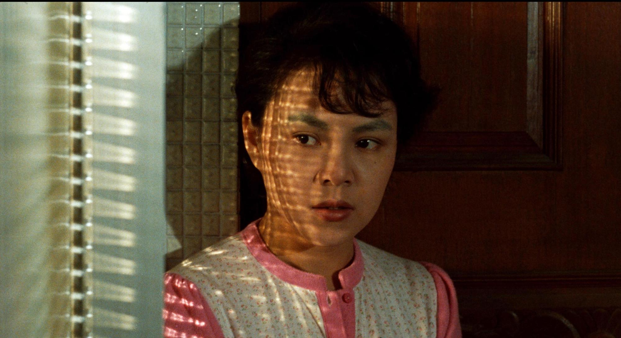 《小逃犯》出品人兼女主角楊惠姍當年在片中首度演出母親，更以本片榮獲第21屆金馬獎最佳女主角。（國家影視聽中心提供）