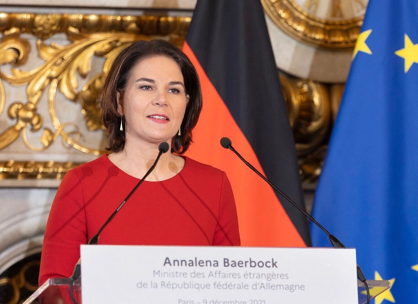 貝爾伯克13日在訪中期間受訪，強調歐盟對中國在台海問題不該無動於衷。（翻攝自臉書＠Annalena Baerbock）