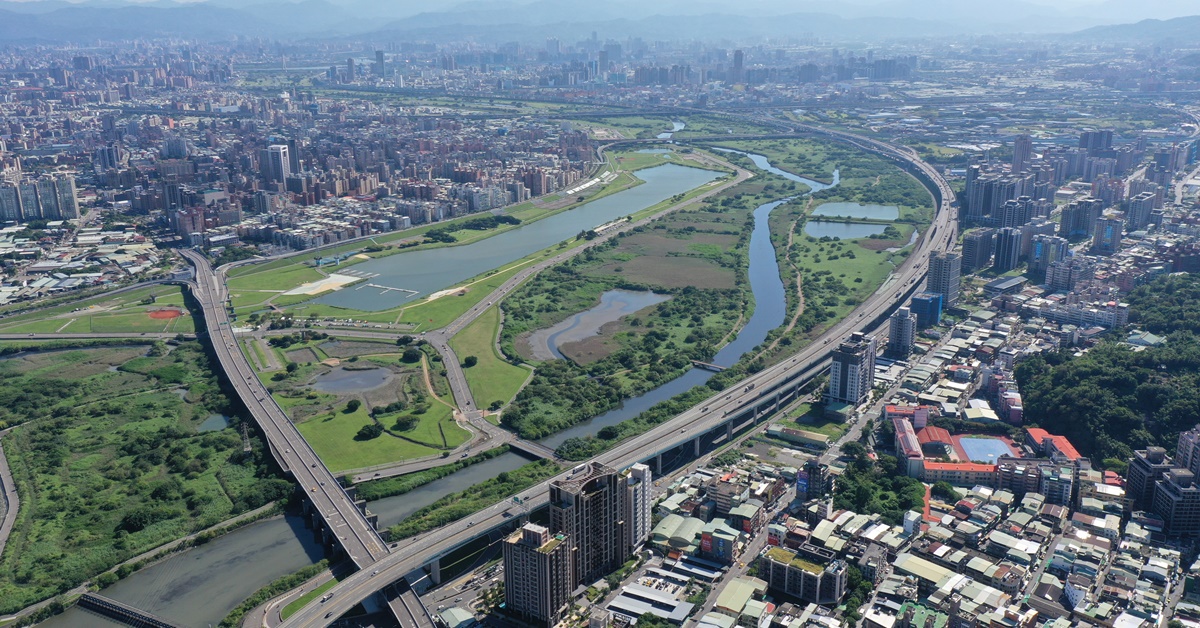 五股洲子洋重劃區開發至今，生活機能與交通建設已相當完善，近期更成為雙北首購族與換屋族關注的熱門地帶。