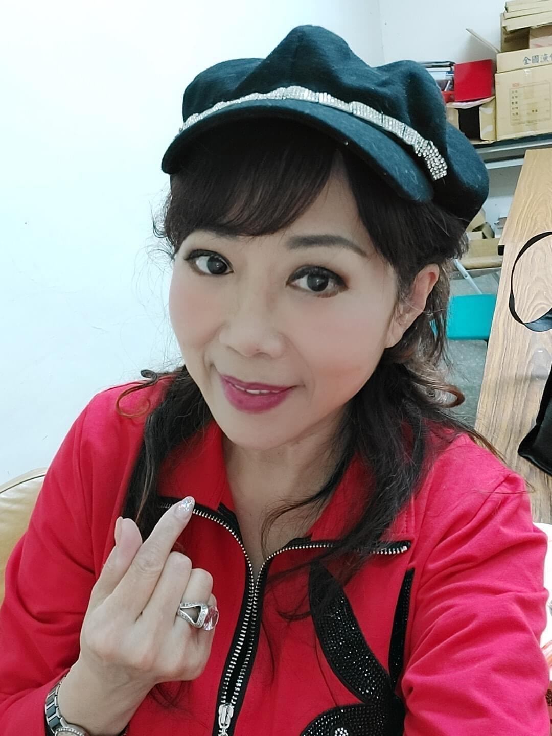 陳明珠曾因肺浸潤病毒感染，入院11天才治療好。（翻攝自陳明珠臉書）