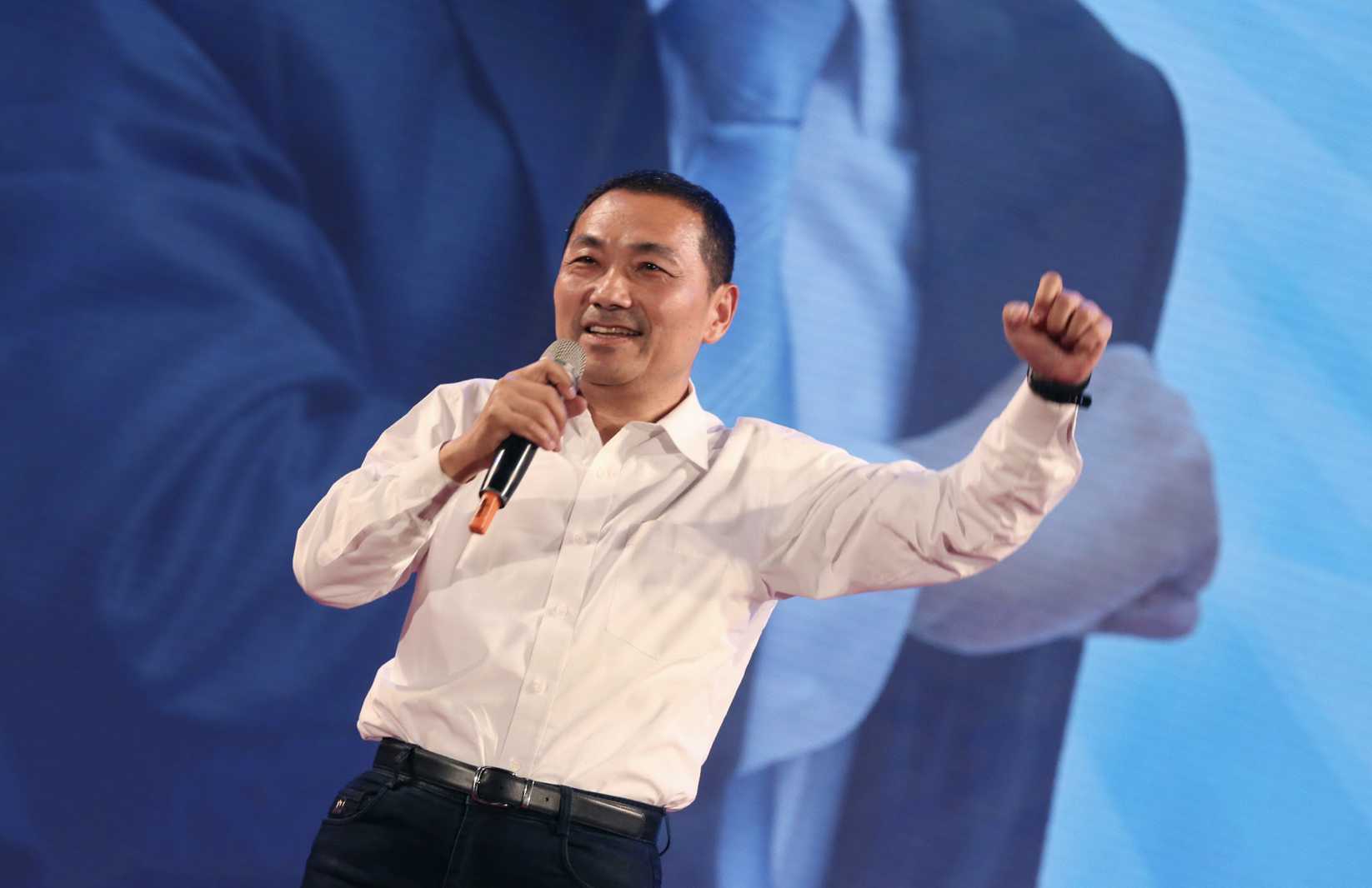 侯友宜今（15）回母校嘉義高中參加校慶致詞時，喊出「守護中華民國、捨我其誰」。（資料照）