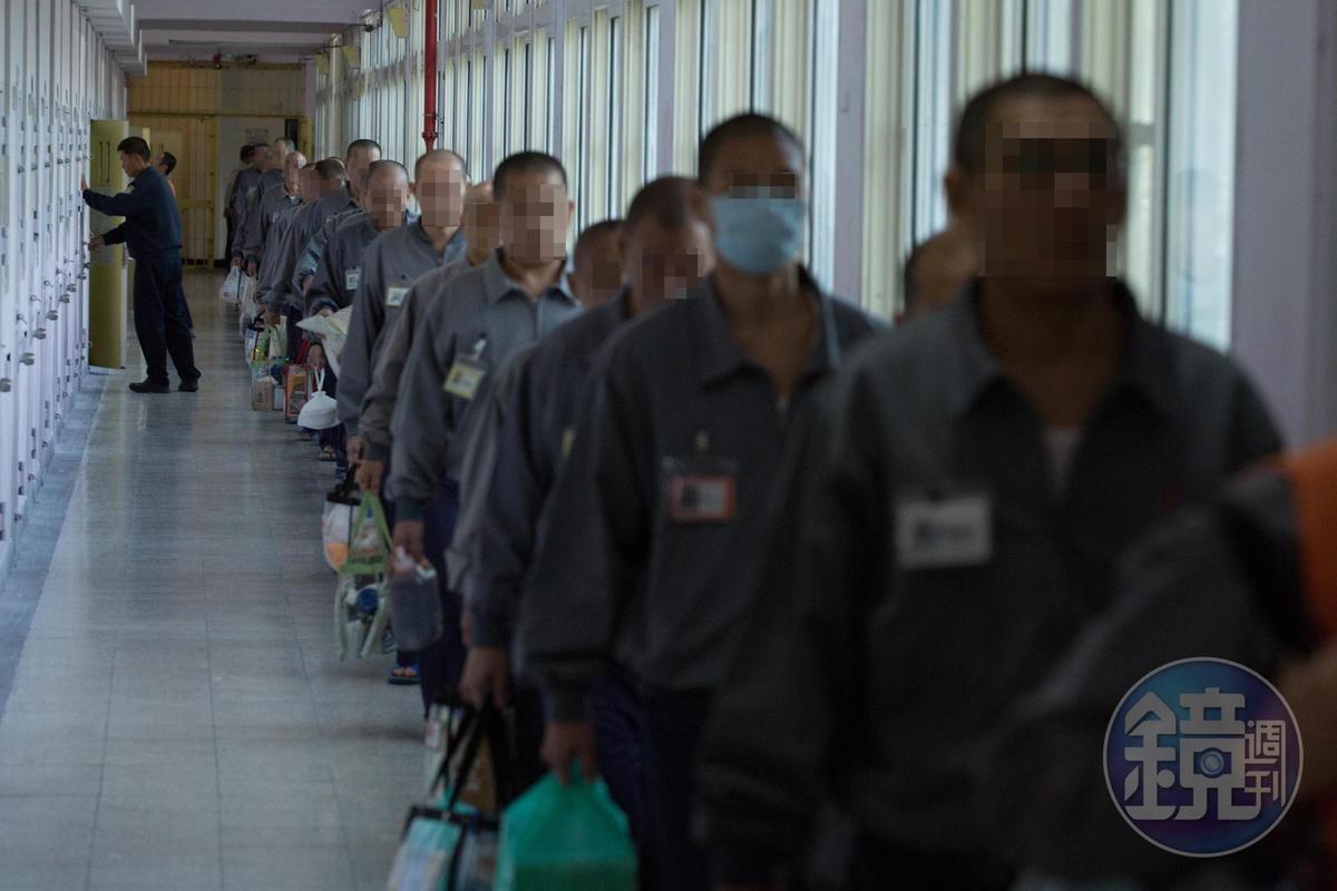 台東54歲男子服刑近20年,出獄後因車禍癱瘓,要求女兒撫養,遭法院判不准。(示意圖,本刊資料照)
