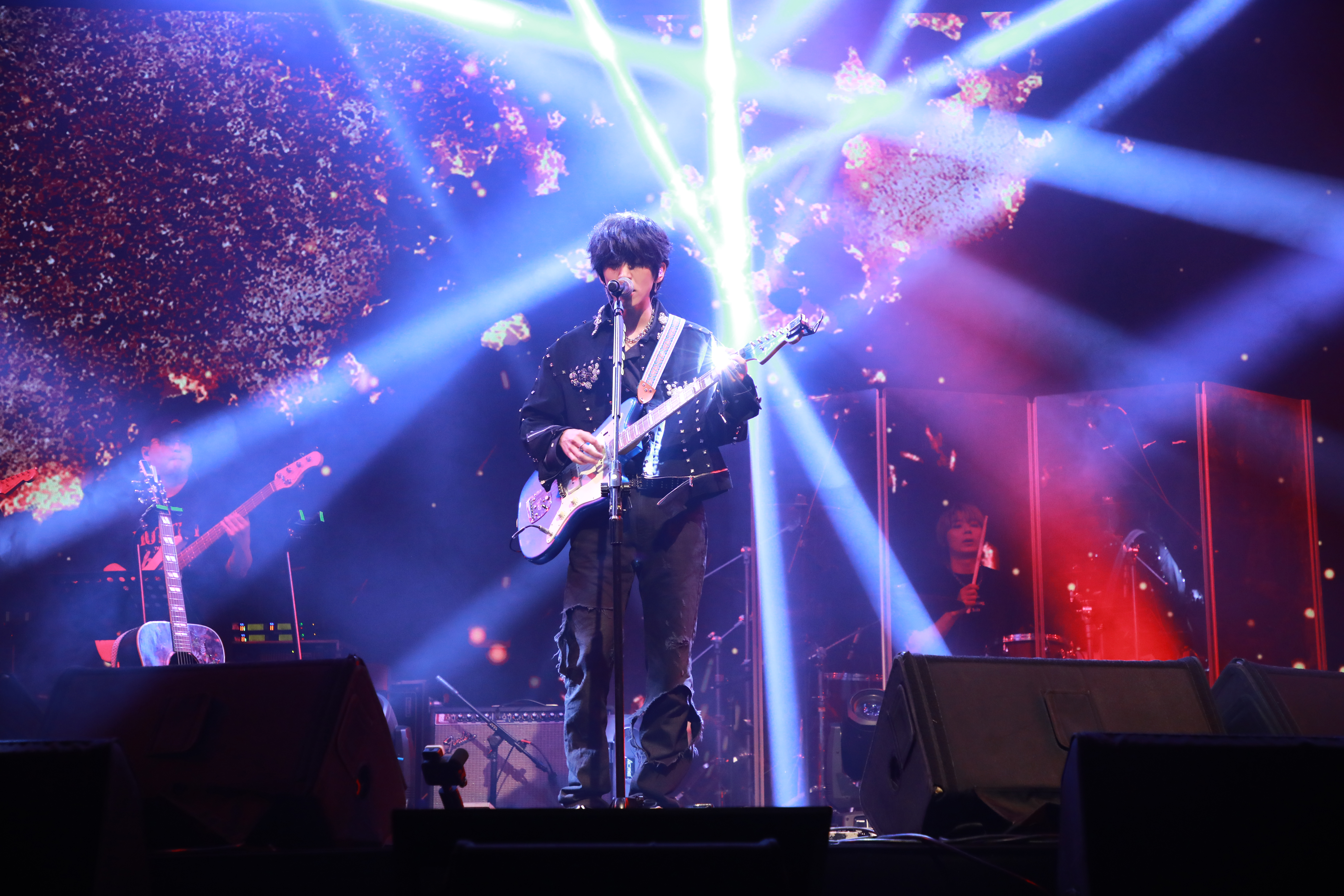 「屋角音樂家」李承允在台舉辦個人演唱會。(日出娛樂提供)