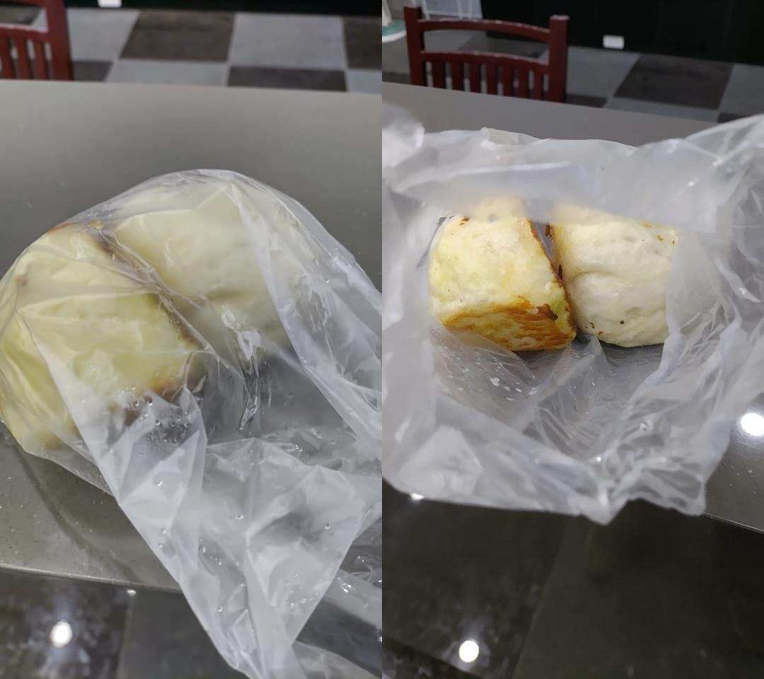 有網友發文指控，豐原某早餐店的水煎包兩顆要價90元。（翻攝自爆怨公社）