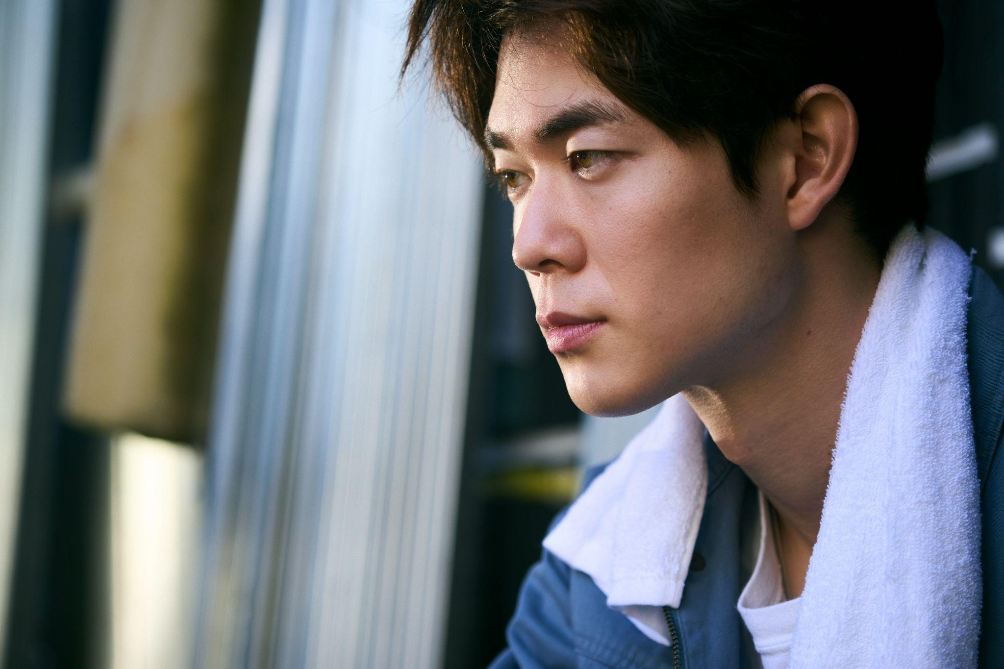 宮澤冰魚在《愛是自私》飾演一名健身教練，因扛下家中生計，晚上還會接客。（天馬行空提供）