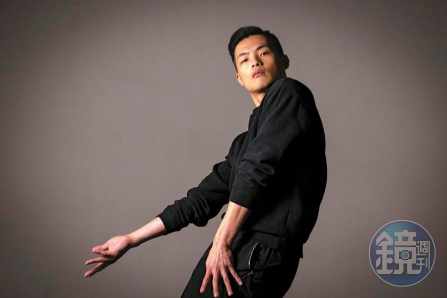 31歲的黃立捷正是林懷民編《薪傳》的年紀。